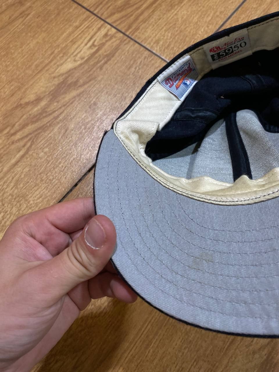 New Era Hats big logo Vintage New Era black Cap NBA Y2K 100% Wool Size ONE SIZE - 2 Thumbnail