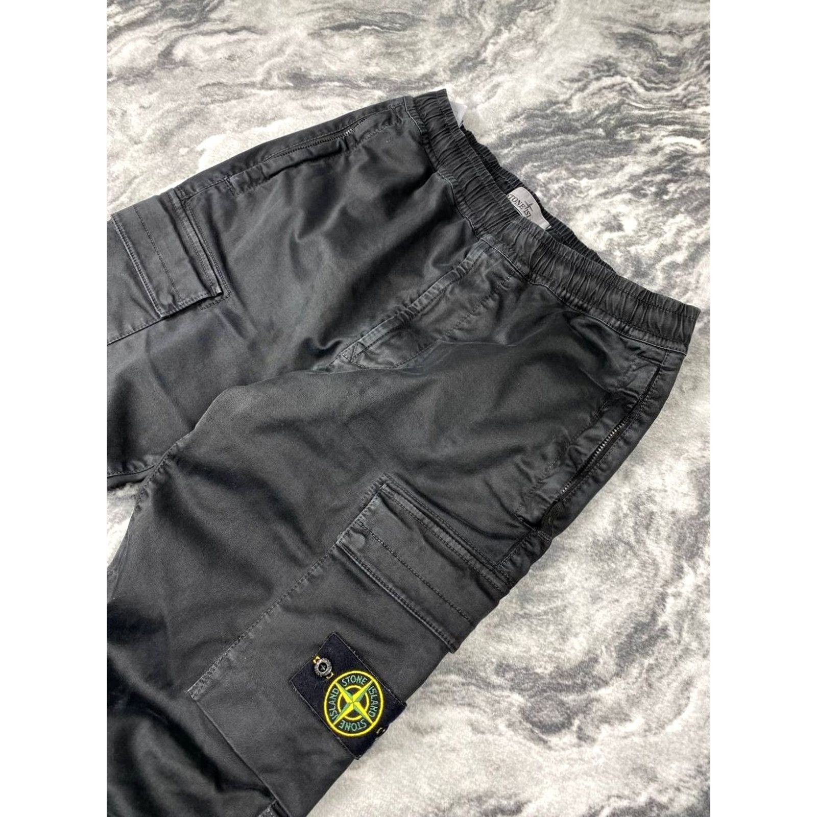 Stone Island Stone Island Cargo Pants Men 31 Black Regular Cargo Pocket Cotton Pants Mens Black 31Inseam 30in Vintage No Logo Accent Modern Casual Size US 31 - 2 Thumbnail