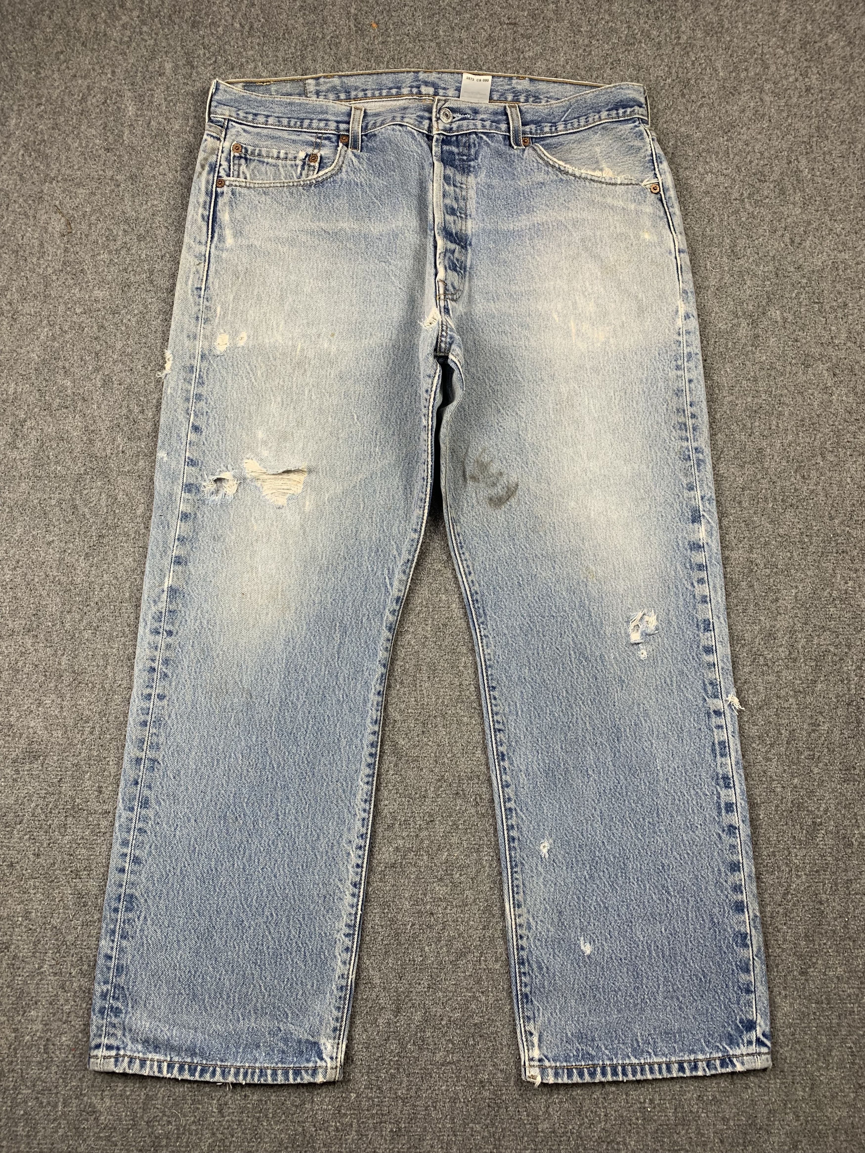 Levi's Vintage Distressed Levis 501 Faded Blue Jeans DP2148 Size US 36 / EU 52 - 1 Thumbnail