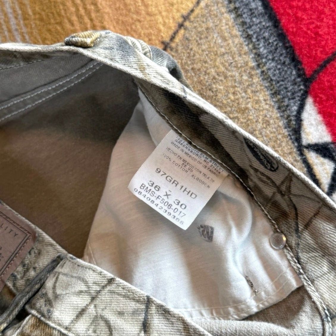 Wrangler VINTAGE Wrangler Realtree Camo Camouflage Double Knee Jeans Size 36x30 Men 90s Y2K Brown Camouflage Pattern Straight Zip Inseam 30 Regular 36 Mens Size US 36 / EU 52 - 3 Thumbnail