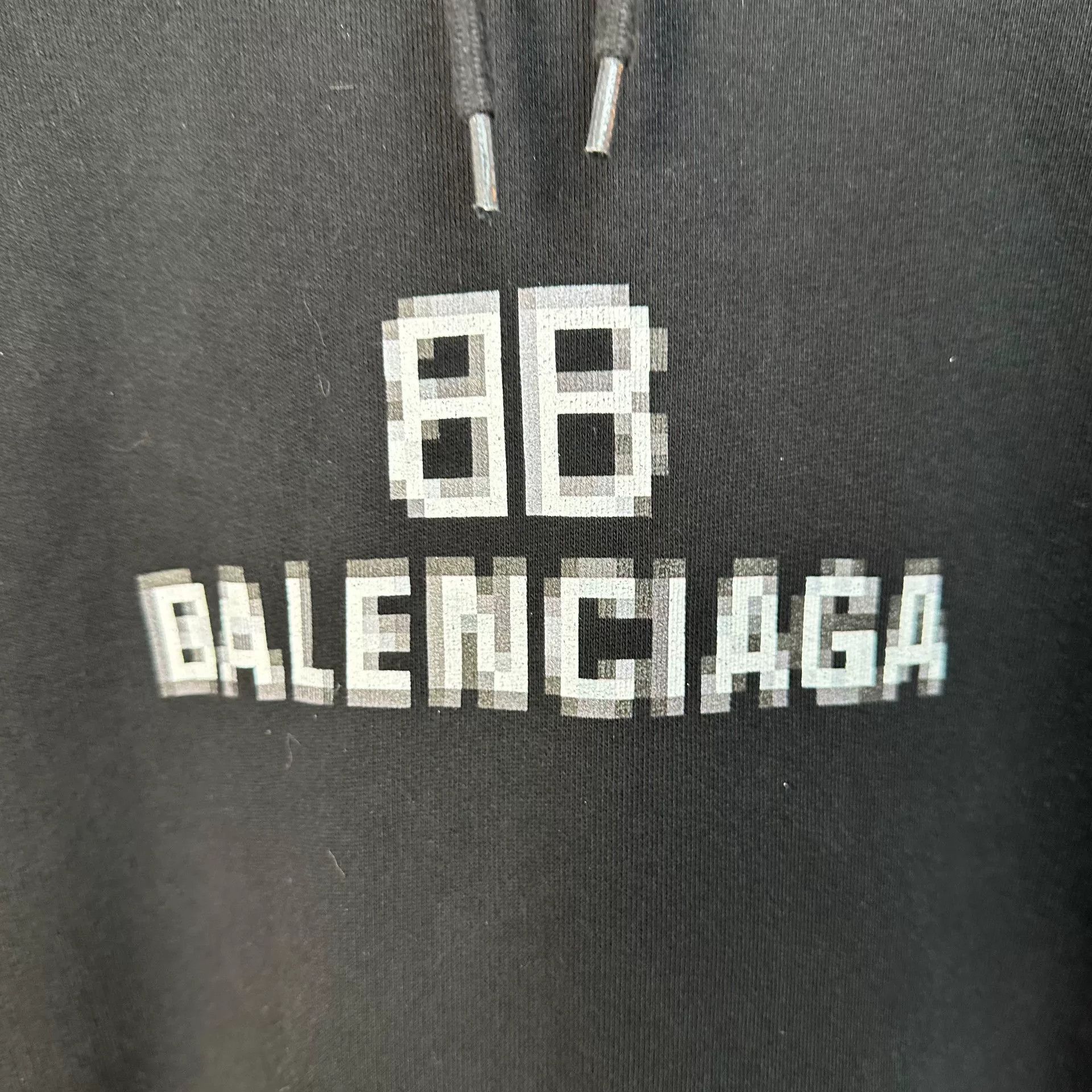 Balenciaga Balenciaga Logo Print Drawstring Fleece Hoodie Size US S / EU 44-46 / 1 - 5 Thumbnail