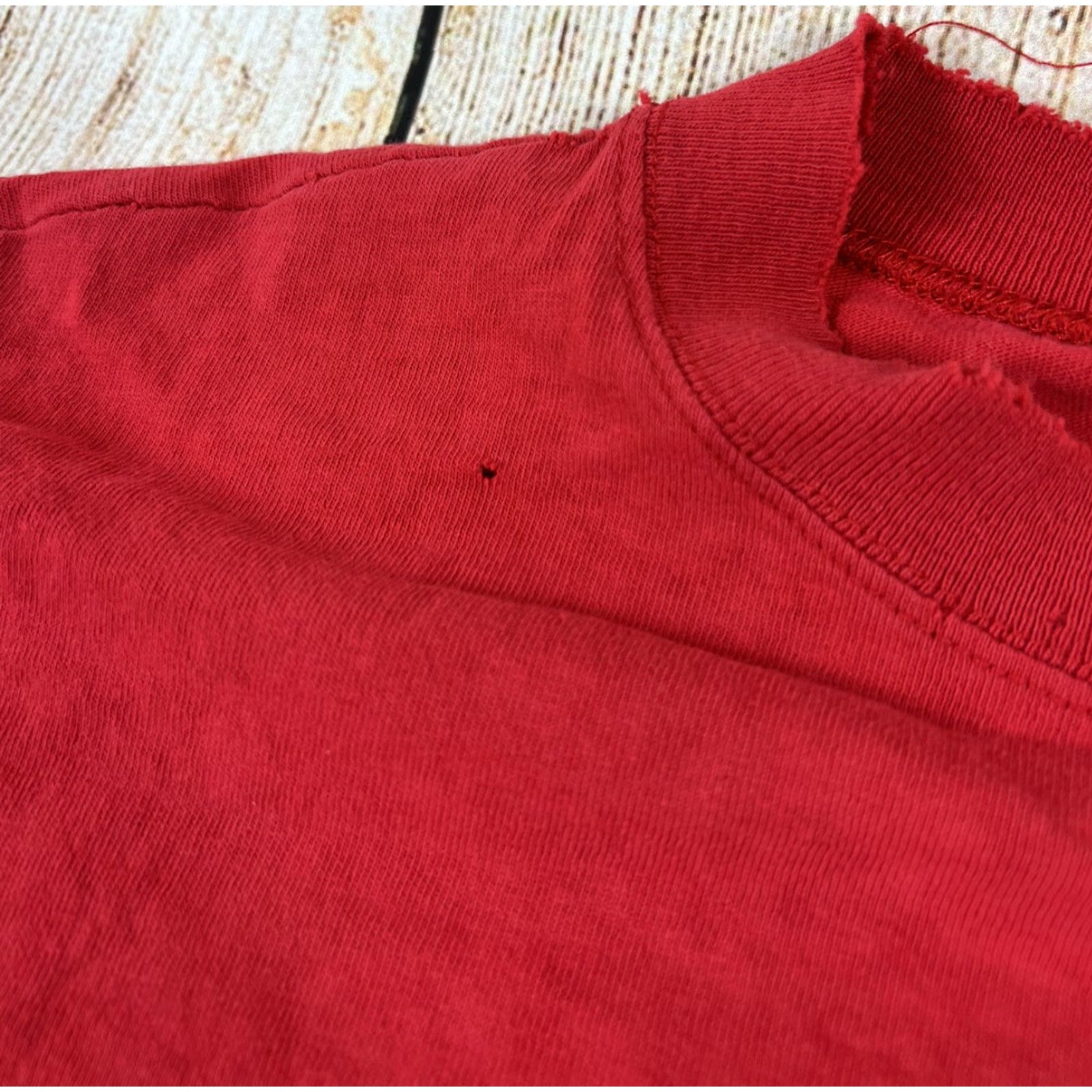 Guess Vintage 90s Guess Red Baseball T-Shirt Size Medium Distressed User: Vintage 90s Guess Red Baseball T-Shirt Size Medium Distressed Size US M / EU 48-50 / 2 - 5 Thumbnail
