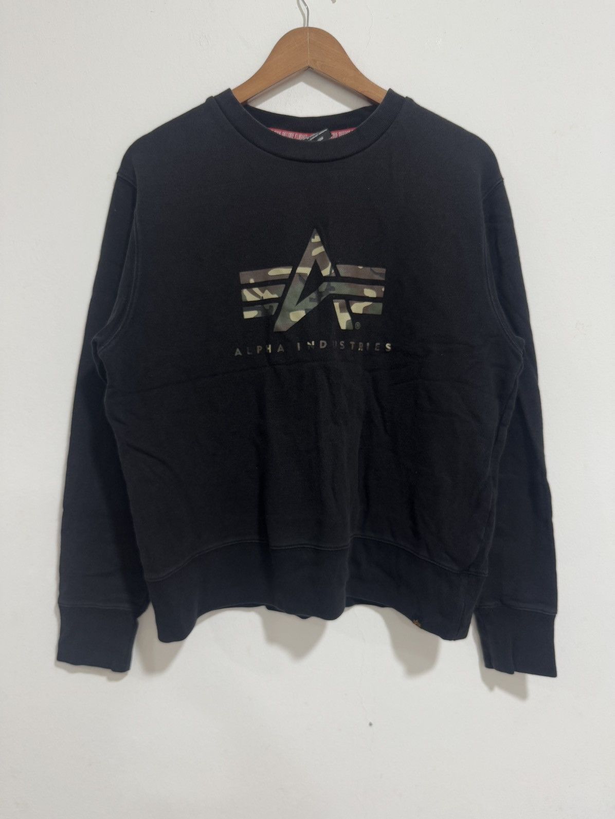 Vintage Alpha Industries Big Logo Sweatshirt