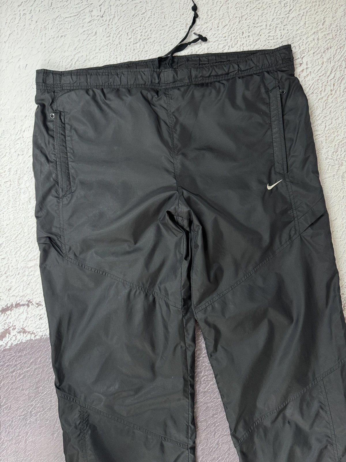 Nike Nike vintage Y2K double swoosh black nylon tightening pants Size US 38 / EU 54 - 8 Thumbnail