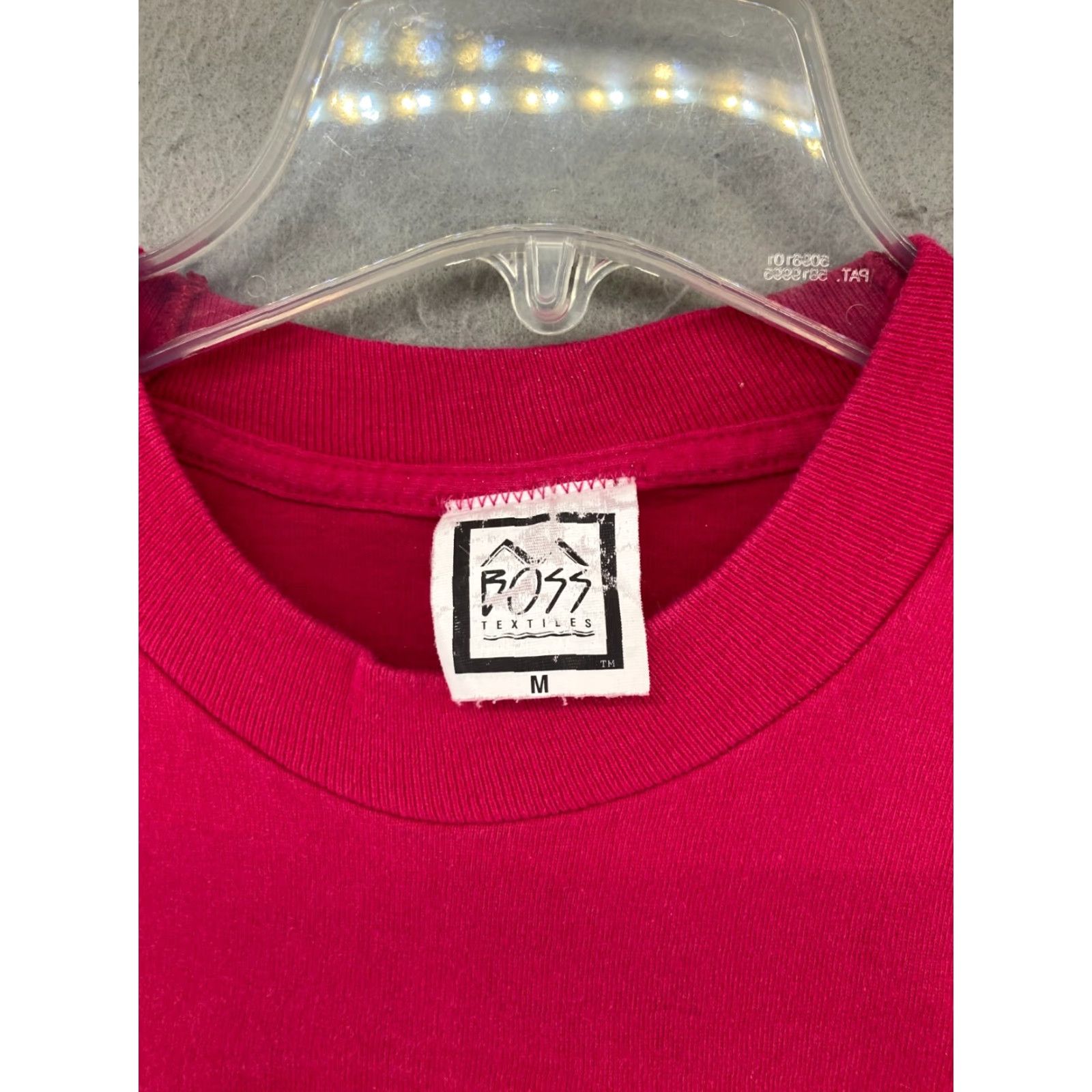 Vintage VINTAGE? Boss Textiles Mens TShirt Medium Red Embossed Middleton Place Charleston Size US M / EU 48-50 / 2 - 4 Thumbnail