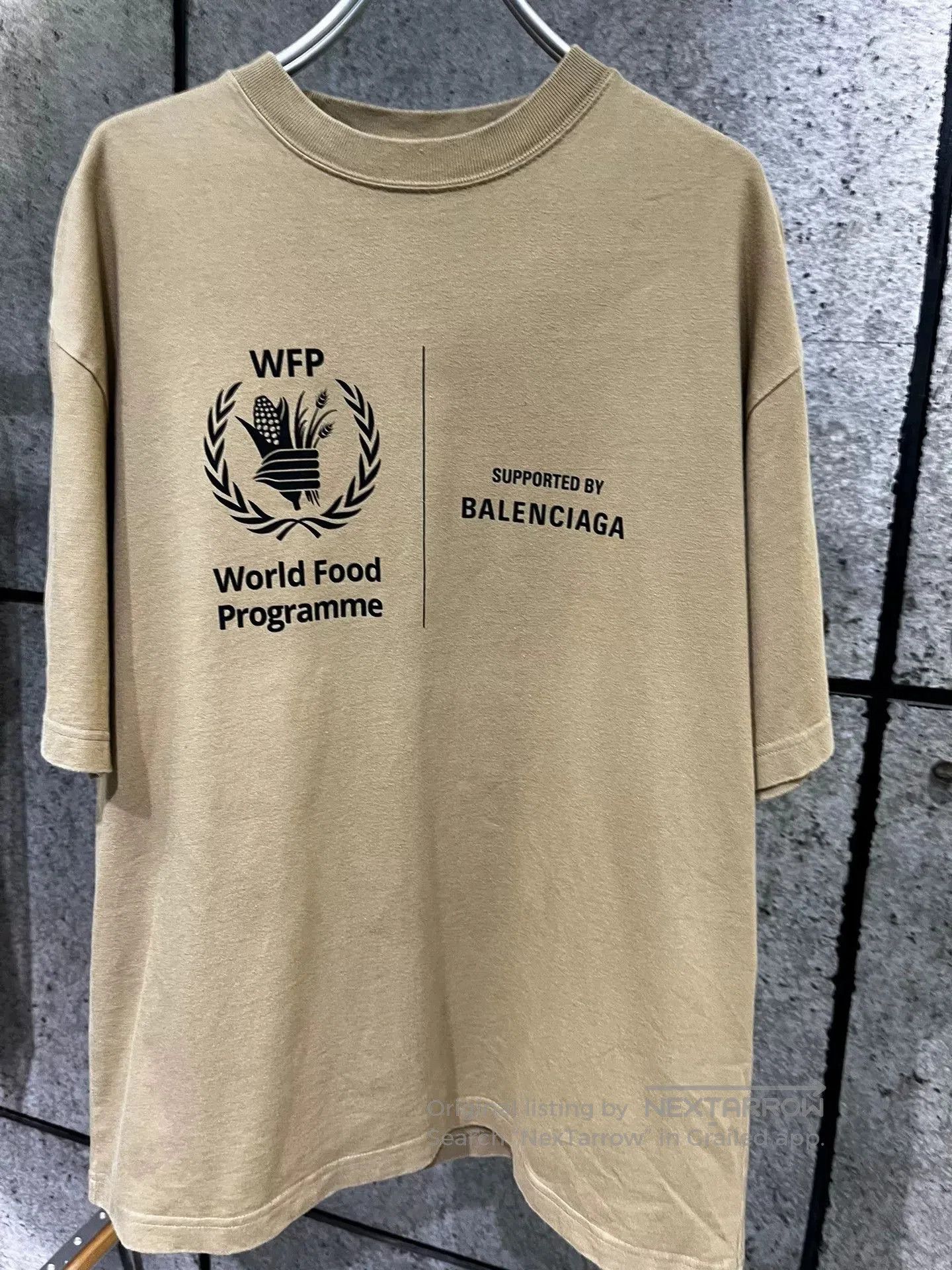 Balenciaga Balenciaga XS Short Sleeve T-Shirt. Size XS / US 0-2 / IT 36-38 - 1 Thumbnail