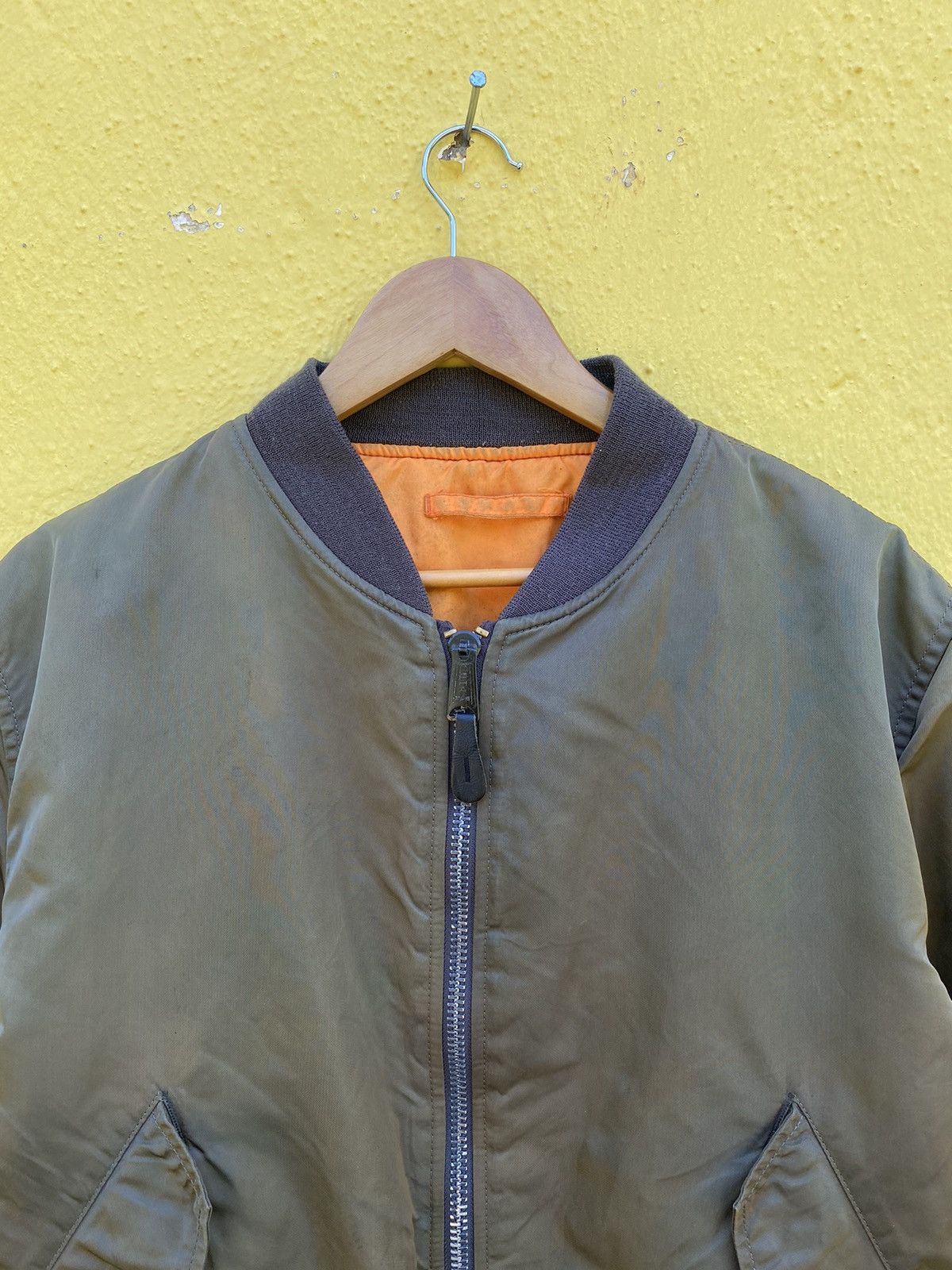 Alpha Industries Vintage Ma-1 Alpha industries sunfaded bomber jacket Size US M / EU 48-50 / 2 - 11 Thumbnail