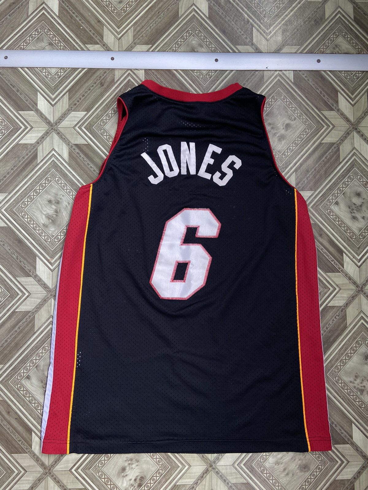 NBA Nike Eddy Jones Miami Heat NBA vintage jersey Size US L / EU 52-54 / 3 - 5 Thumbnail