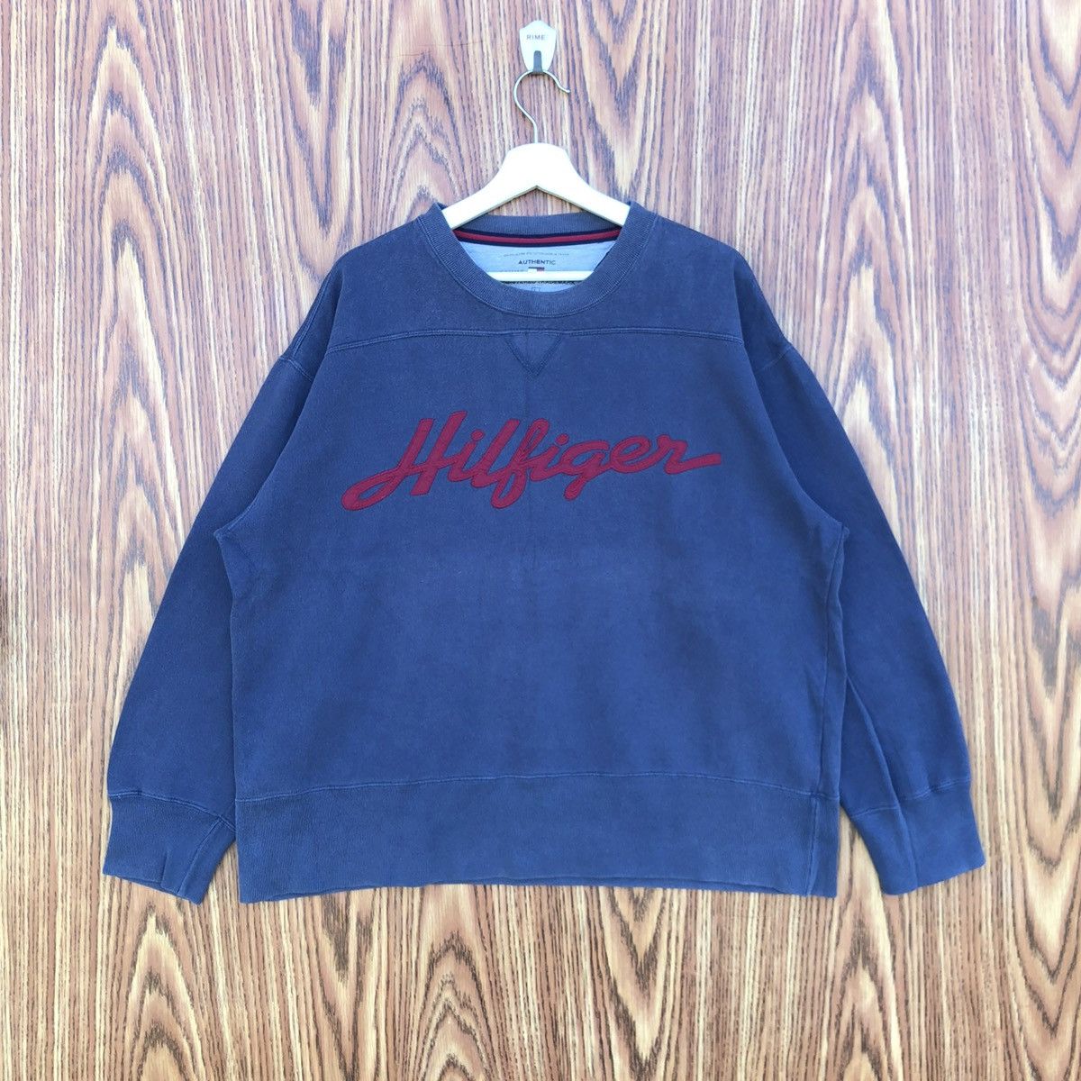 Tommy Hilfiger Vintage Tommy Hilfiger Pullover Sweatshirt Size US L / EU 52-54 / 3 - 1 Thumbnail