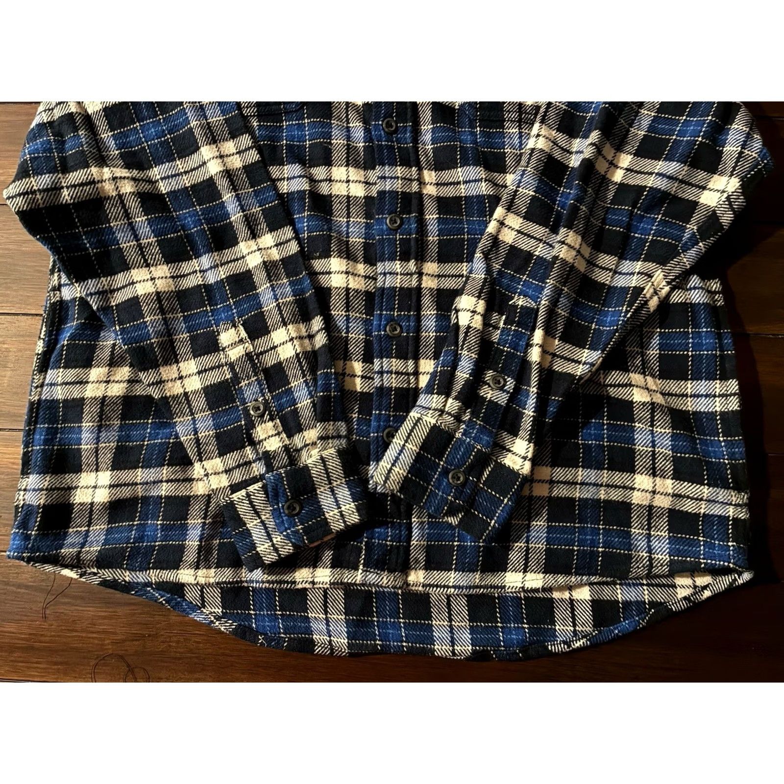 Orvis Orvis Heavyweight Flannel Shirt Mens XL Navy Check Pockets Button-Down Leather? Size US XL / EU 56 / 4 - 2 Thumbnail