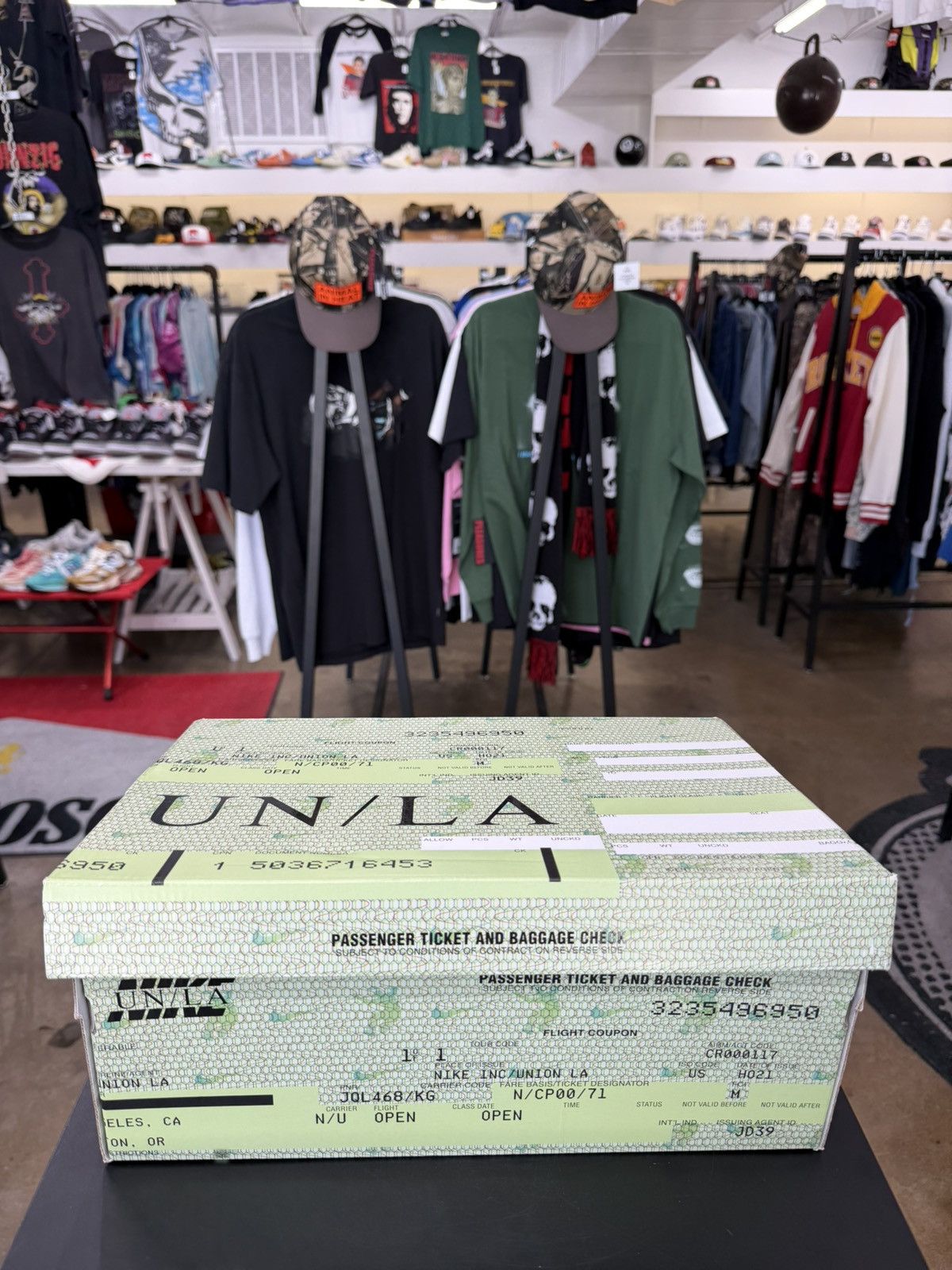 Nike Nike Dunk Low Union Passport Pack Pistachio Size 11 (2022) Size US 11 / EU 44 - 14 Thumbnail