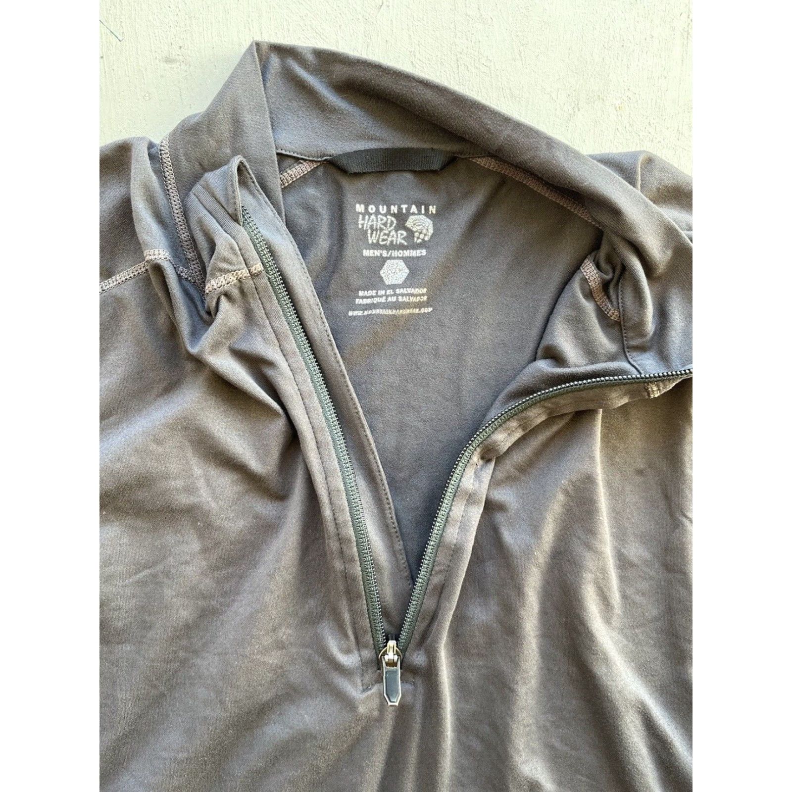 Mountain Hardwear VINTAGE Mountain Hardwear Shirt Pullover Black LS XL Outdoor Hike Light Breathable Easy Care Logo 80s 90s USA Mens Size US XL / EU 56 / 4 - 2 Thumbnail