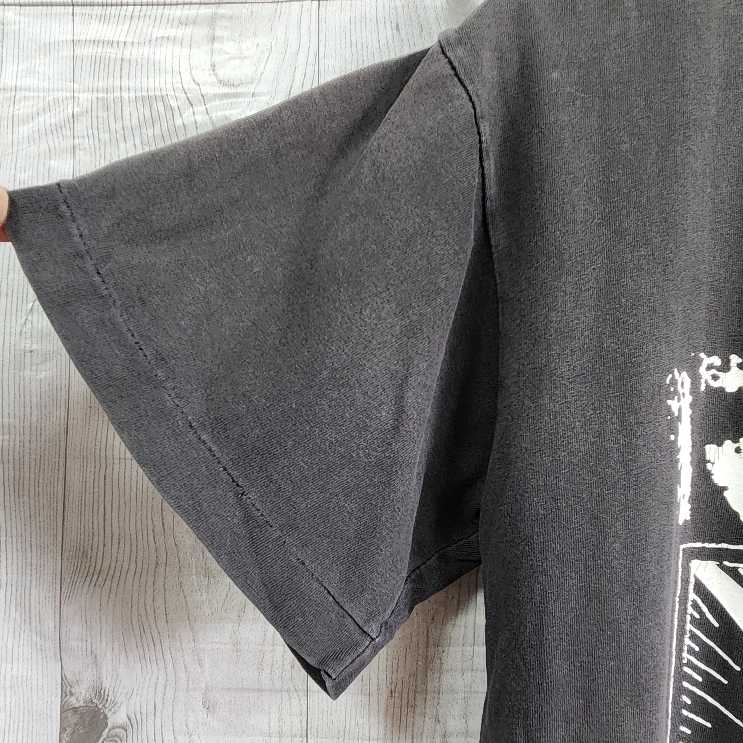 Band Tees × Vintage Vintage 2000s Rancid Give Em The Boot TShirt Single Stitch Size US M / EU 48-50 / 2 - 9 Thumbnail