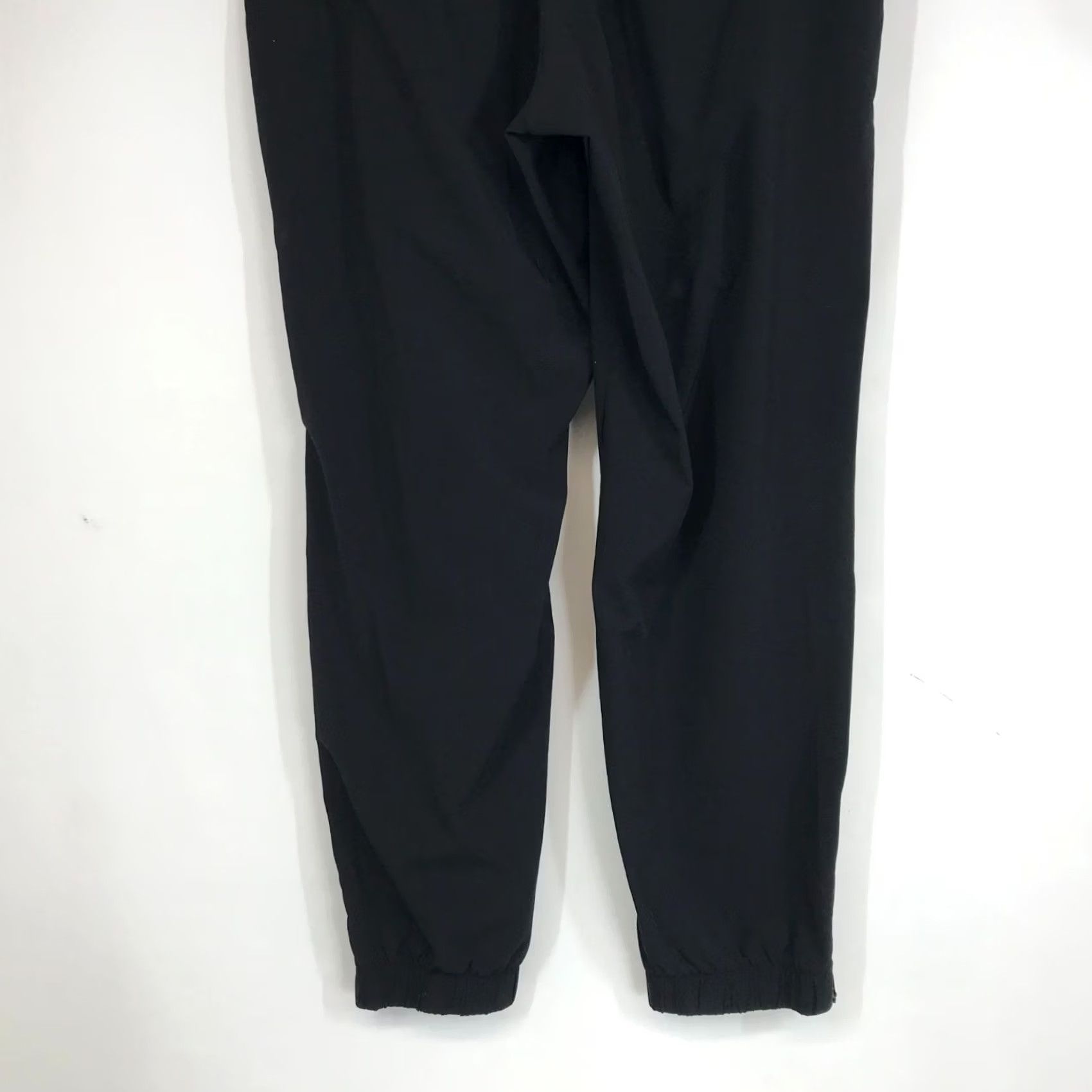 Athleta ATHLETA - WOMEN'S 12- BLACK POLYESTER BLEND ELASTIC WAIST PULL-ON PANTS Size 34" / US 12 / IT 48 - 6 Thumbnail