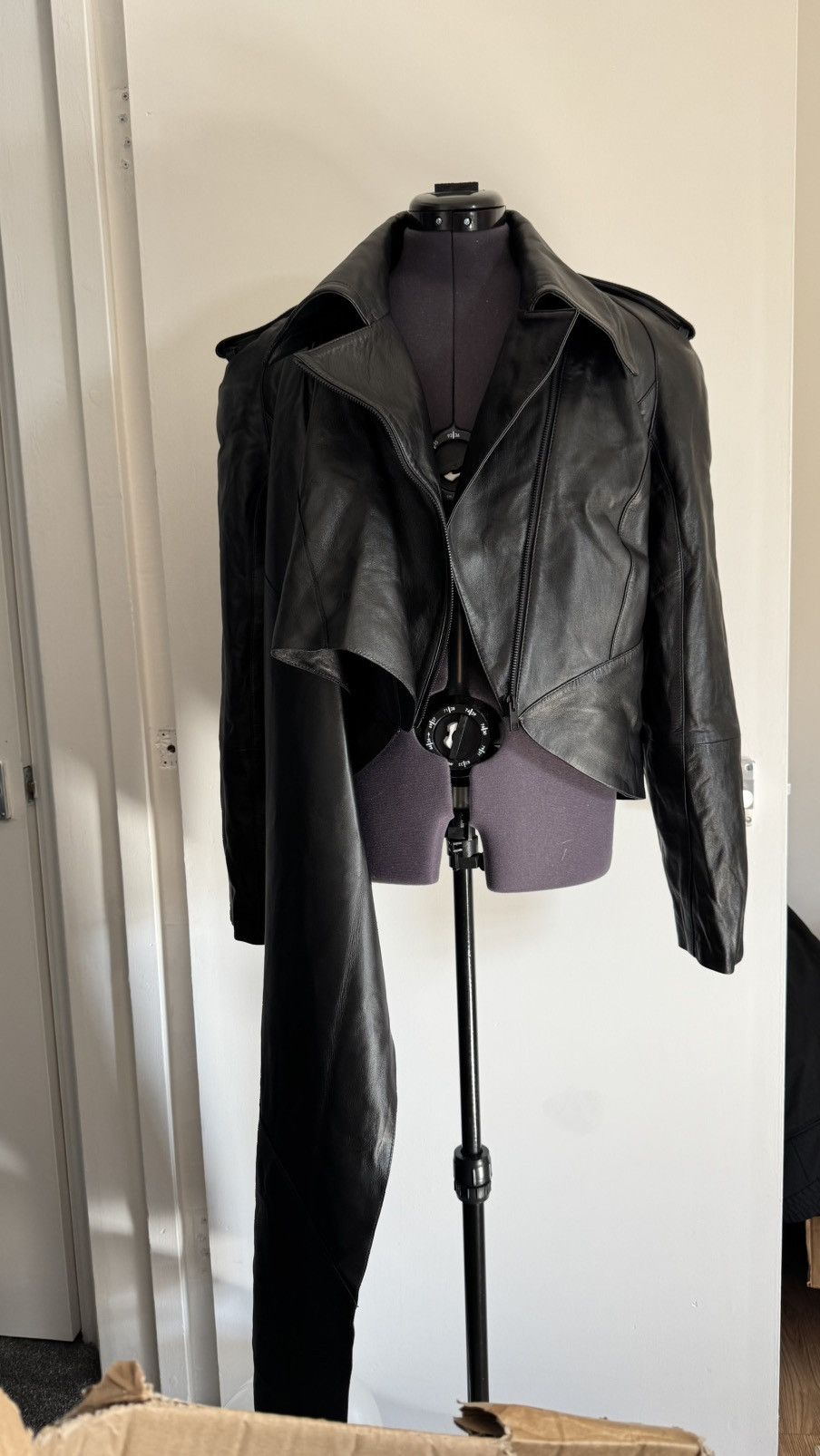 H&M × Mugler Mugler X H&M Collaboration Leather Crop Jacket Size US L / EU 52-54 / 3 - 2 Thumbnail