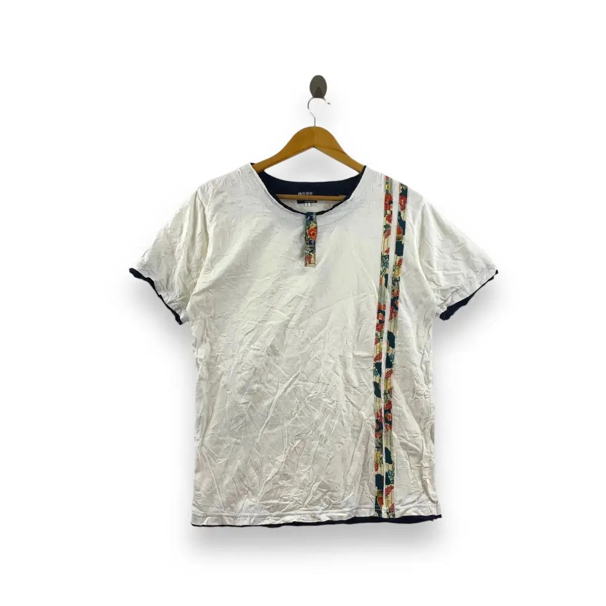 Takeo Kikuchi Vintage TAKEO KIKUCHI JAPAN Floral Embossed Patchwork Tee Size S / US 4 / IT 40 - 1 Thumbnail