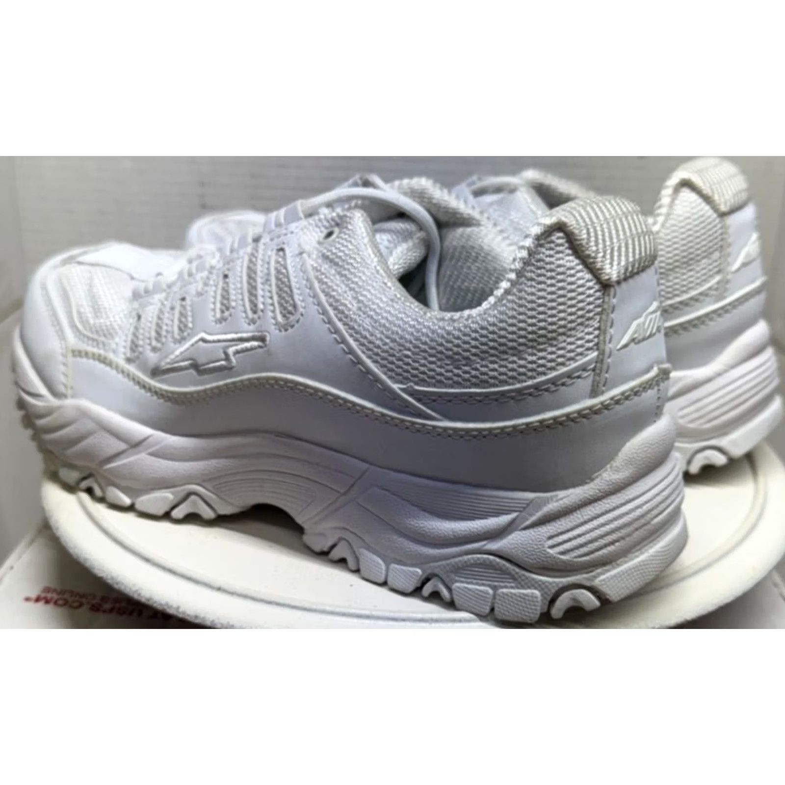 Avia Avia Sneaker Women's White Leather Low Top Lace Up Athletic Shoes 9.5 W Size L / US 10 / IT 46 - 7 Thumbnail
