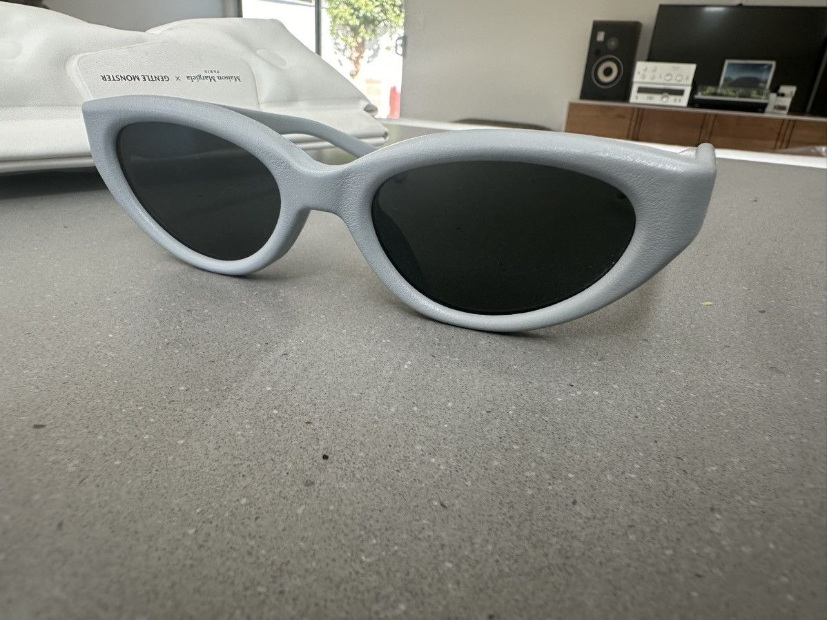 Maison Margiela Grey leather cat eye Margiela sunnies Size ONE SIZE - 4 Thumbnail