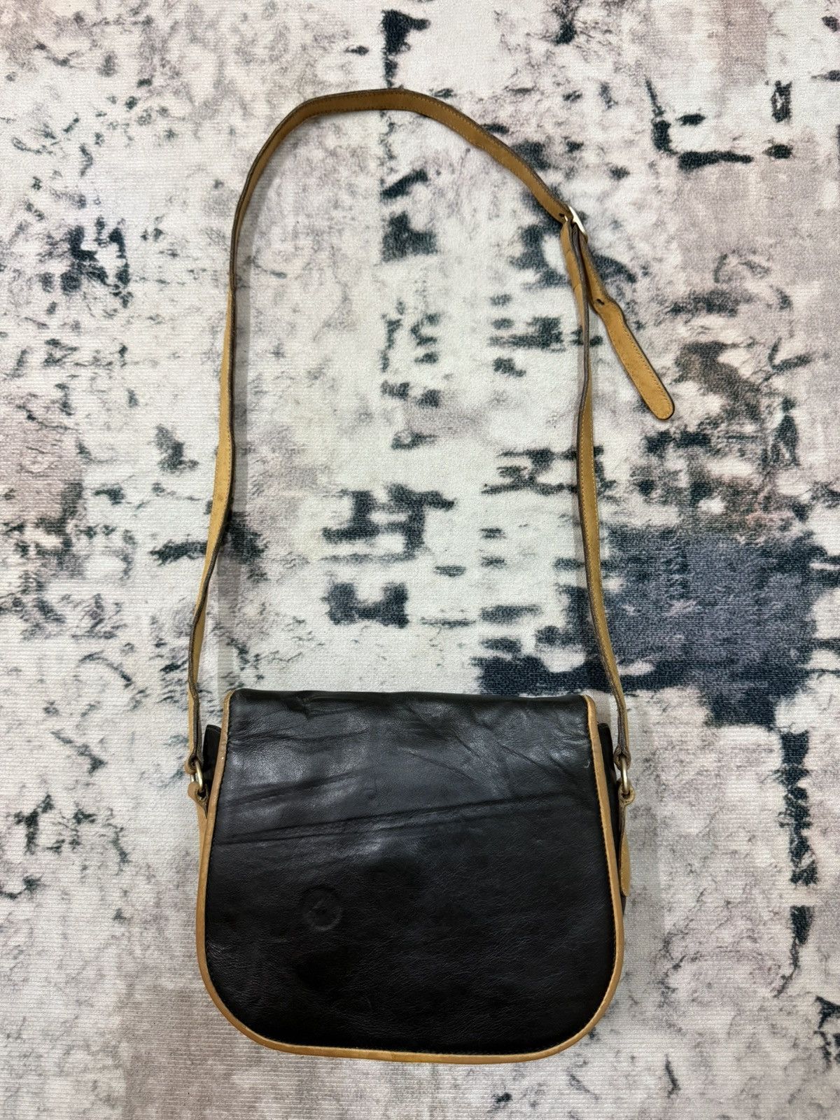 Celine × Designer × Vintage Vintage Celine Black Leather Massenger Bag Size ONE SIZE - 7 Thumbnail