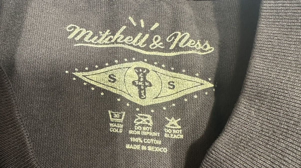 Mitchell & Ness × NCAA × Travis Scott TRAVIS SCOTT MITCHELL NESS COLLAB TEE/ HOUSTON Small NEW Size US S / EU 44-46 / 1 - 3 Thumbnail