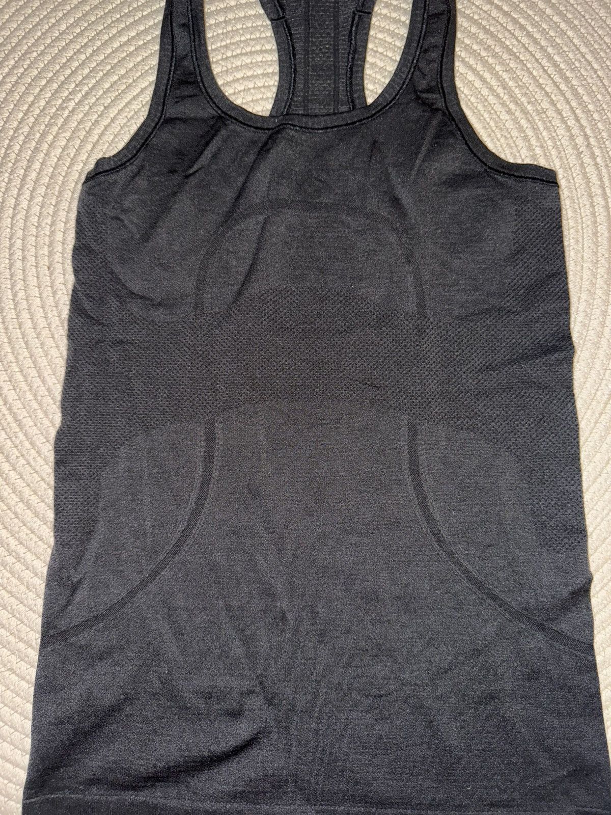 Lululemon Lululemon swiftly tech raceback tank top black fits size US4 Size S / US 4 / IT 40 - 2 Thumbnail