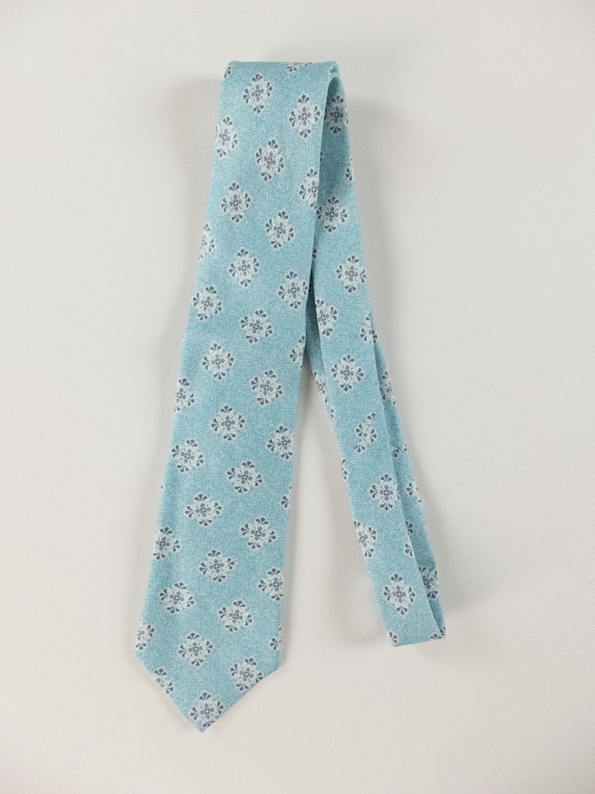 Isaia ISAIA Napoli hand made blue floral linen silk blend tie Size ONE SIZE - 1 Thumbnail