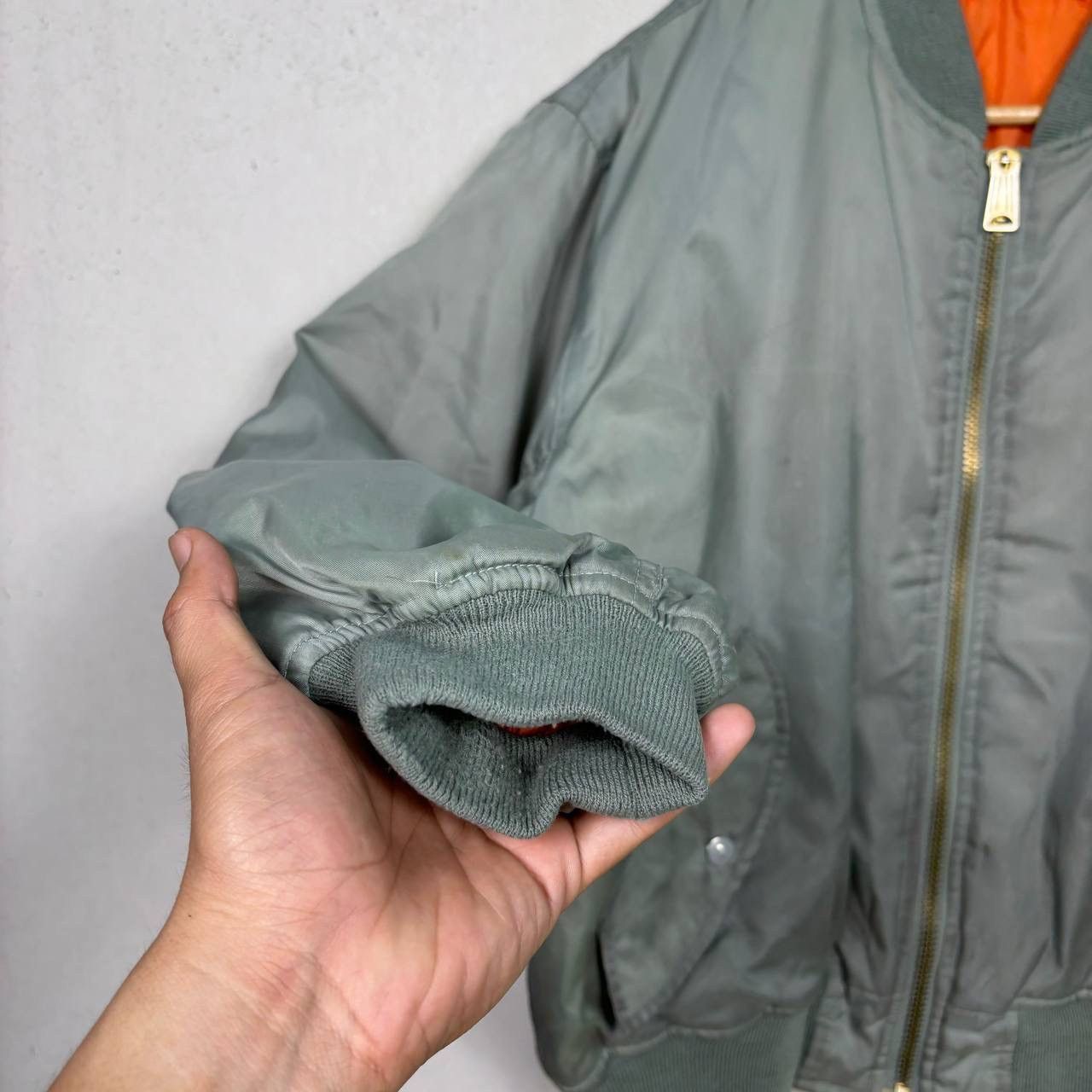 Alpha Industries VTG MA-1 Flight Jacket USAF Sage Green Orange Lining Size M Size US M / EU 48-50 / 2 - 5 Thumbnail
