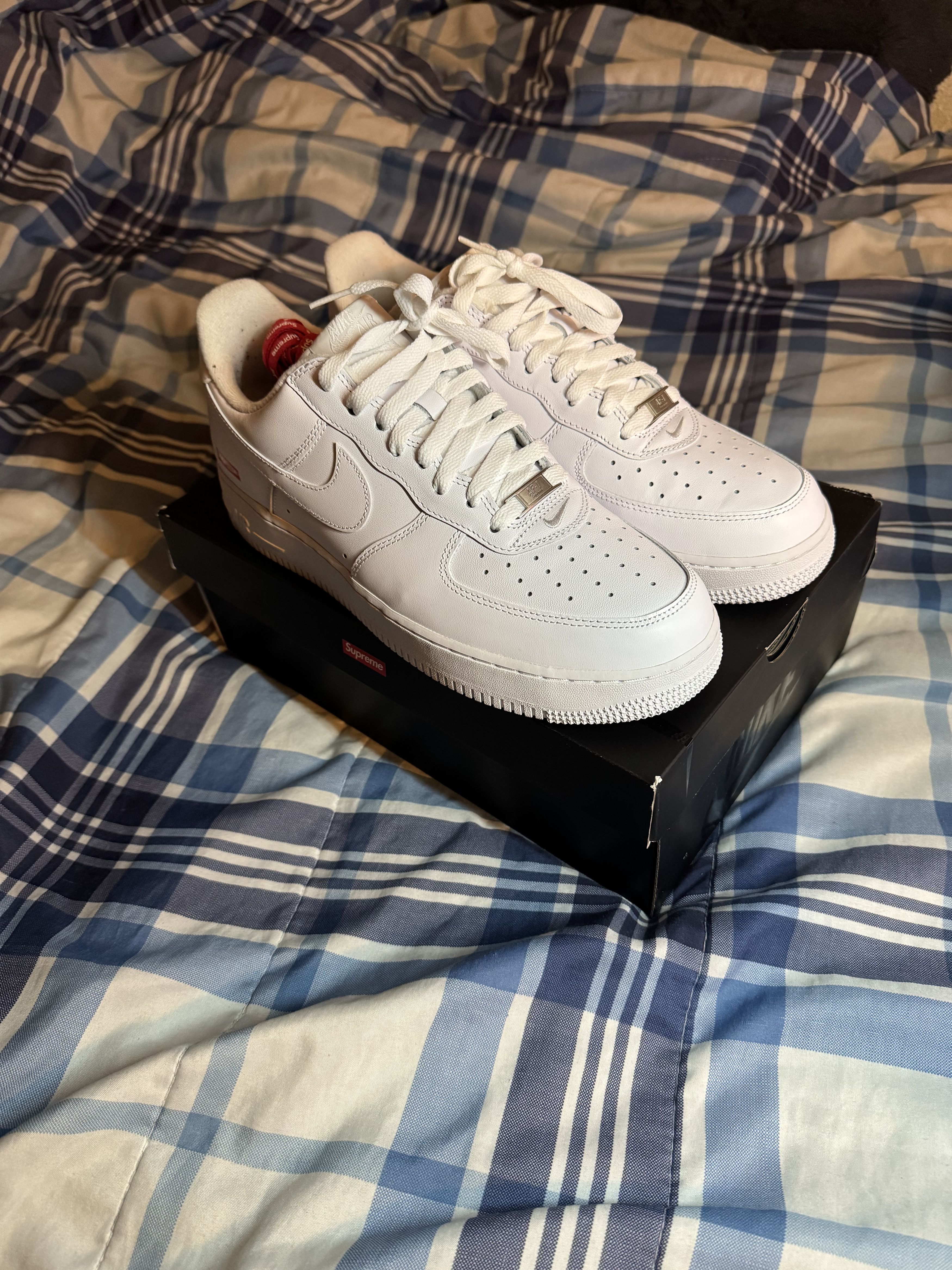 Supreme Air Force One Low SP Size US 10.5 / EU 43-44 - 1 Thumbnail