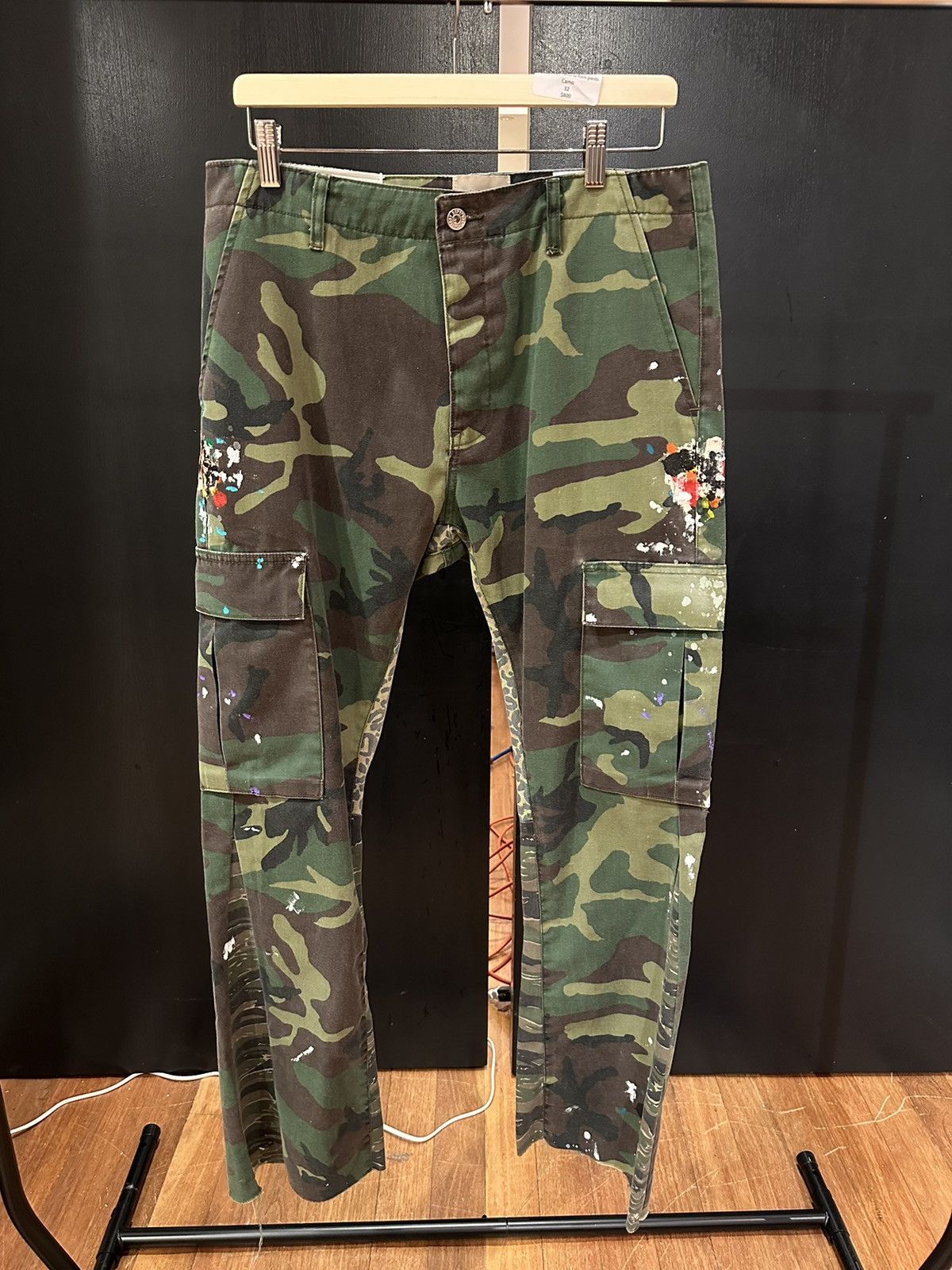 Jeans Camouflage Gallery Dept. - Taille W32, Vert, Coupe Droite, Occasion Très Bon état (porté 5 Fois)