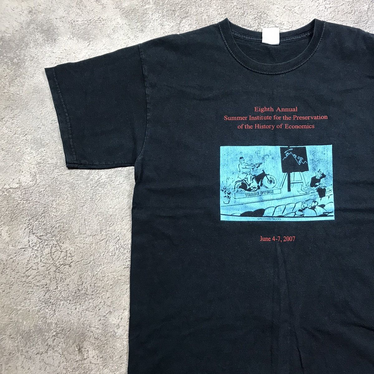 Vintage Vintage 90s Sun Faded Graphic Tee Economics Humor Y2K XL Size US XL / EU 56 / 4 - 2 Thumbnail