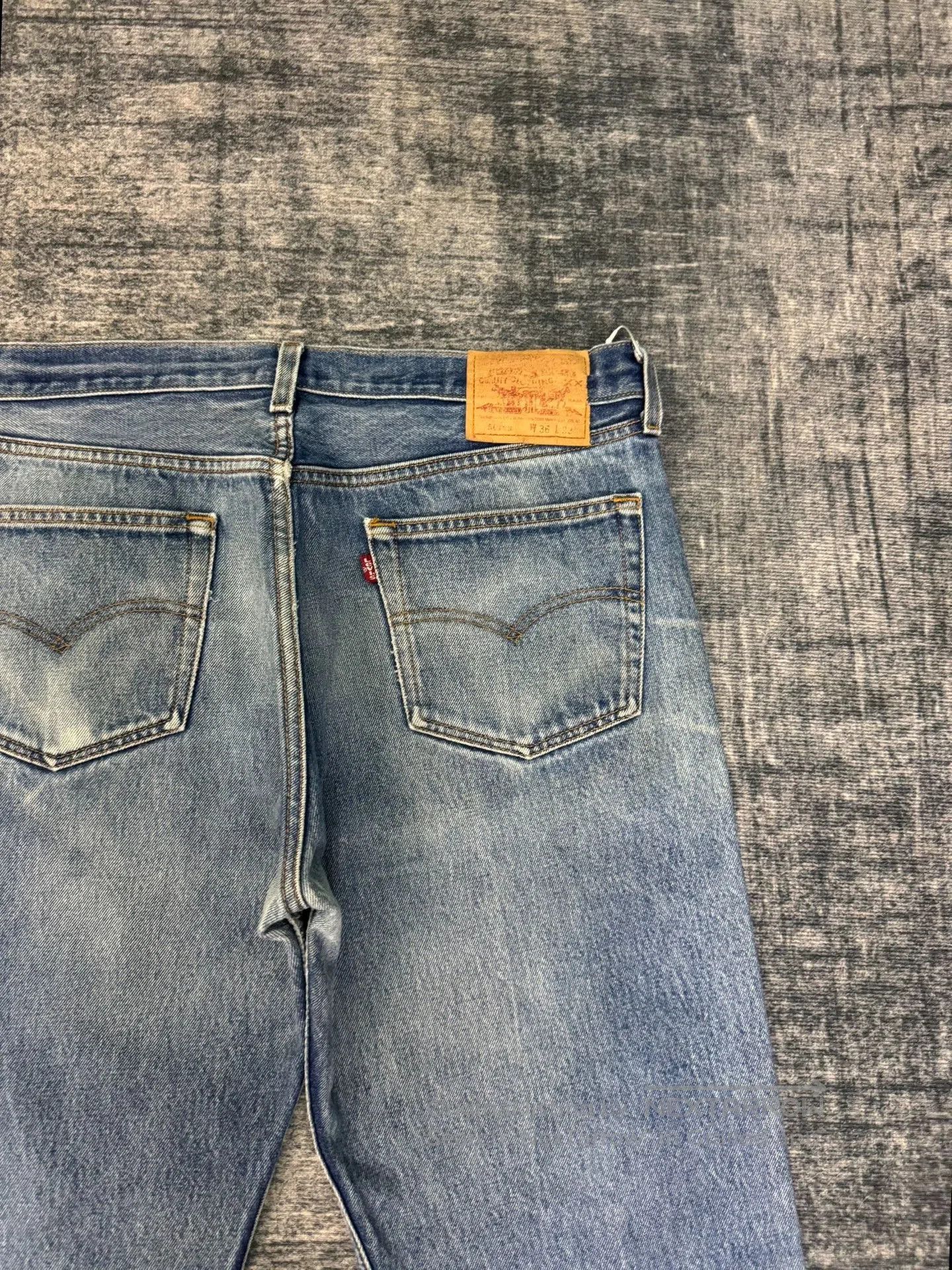 Levi's Vintage Levis 501xx 90S American Jeans. Size US 36 / EU 52 - 7 Thumbnail