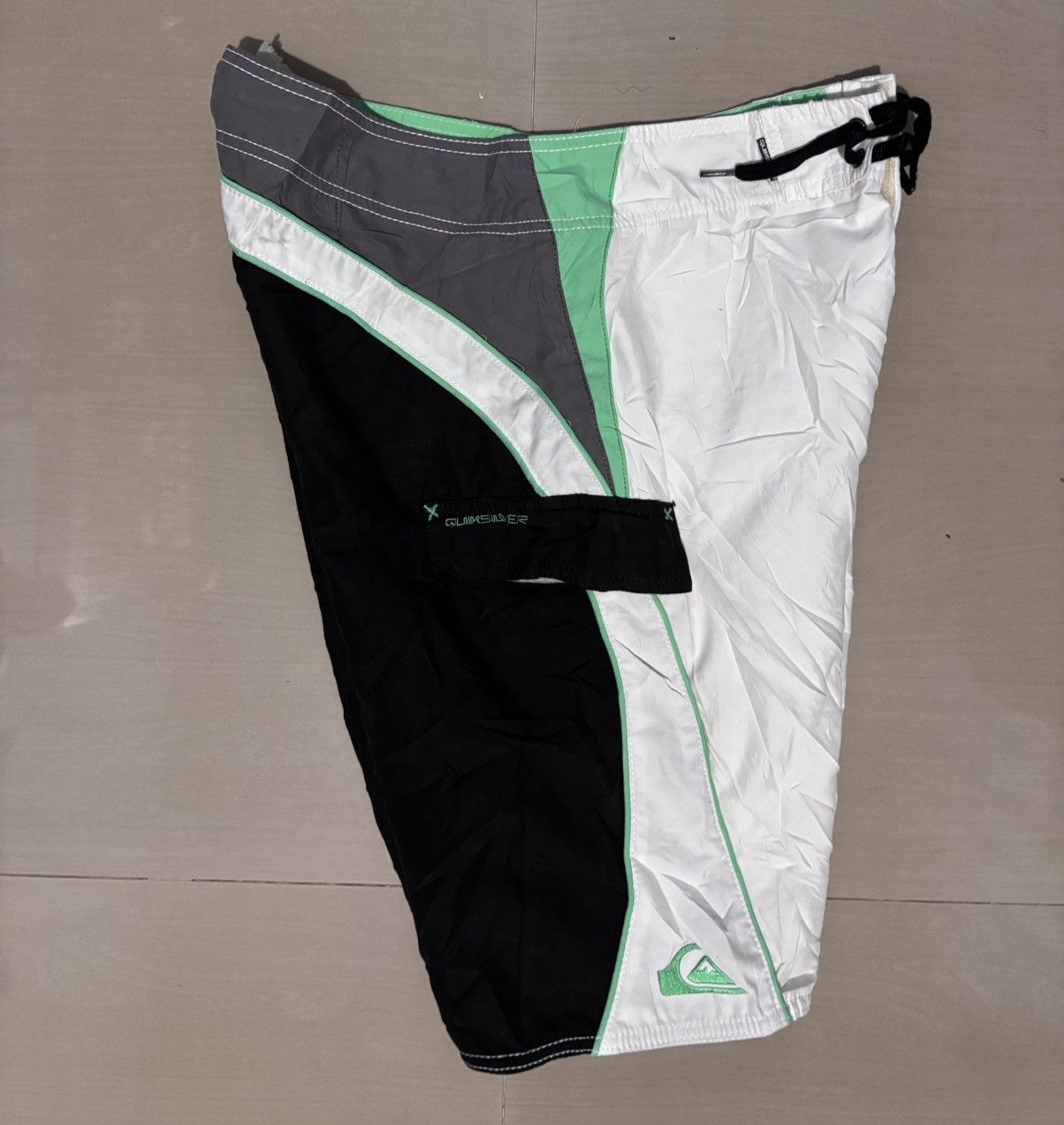 Quicksilver 3 pack Quiksilver surving pants Size US 32 / EU 48 - 13 Thumbnail