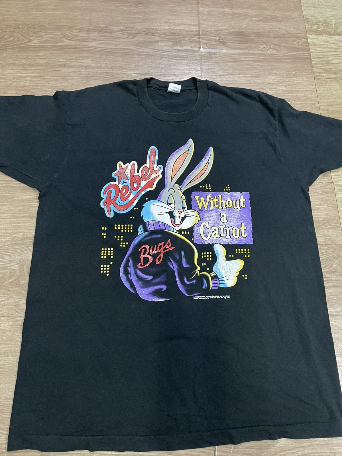 Fruit Of The Loom Vintage Rebel bugs tshirt Size US XL / EU 56 / 4 - 1 Thumbnail