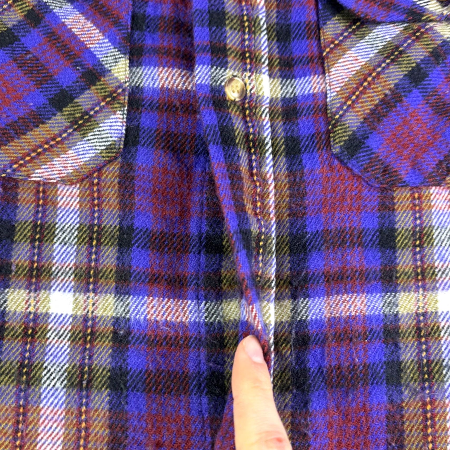 Vintage VINTAGE Saugatuck Dry Goods Plaid Flannel Shirt Lined Mens M Purple 90s Casual Workwear Button-Up Size US M / EU 48-50 / 2 - 6 Thumbnail