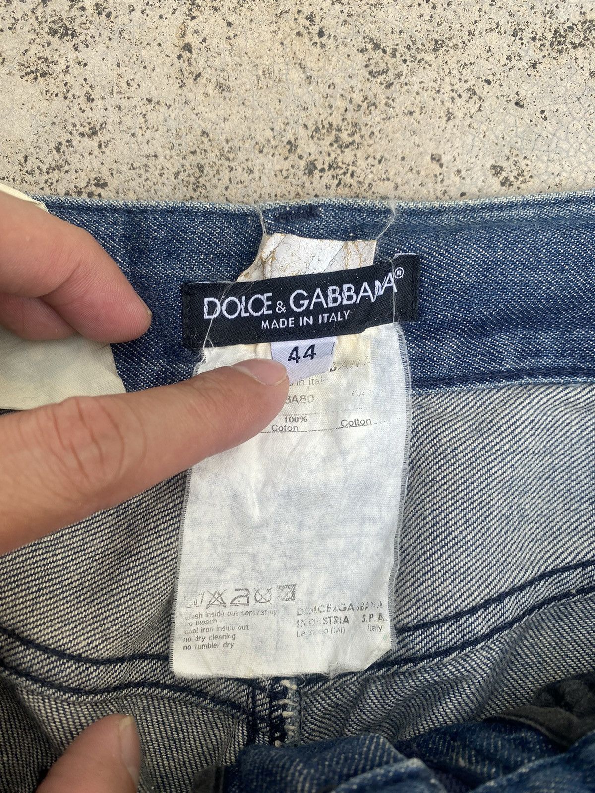 Designer × Dolce & Gabbana Dolce & Gabbana Distressed Faded Denim Jeans Size US 30 / EU 46 - 23 Thumbnail