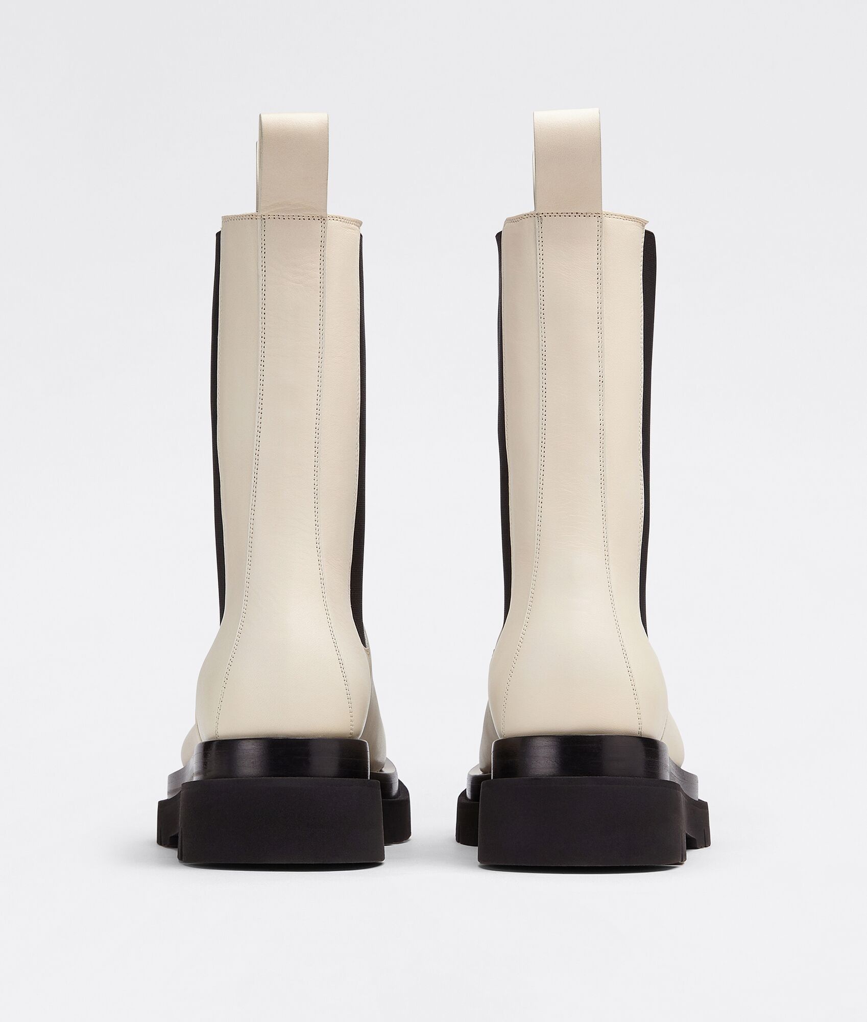 Bottega Veneta o1s1rm0925 Lug Chelsea Boots in Sea Salt Size US 8.5 / IT 38.5 - 3 Thumbnail