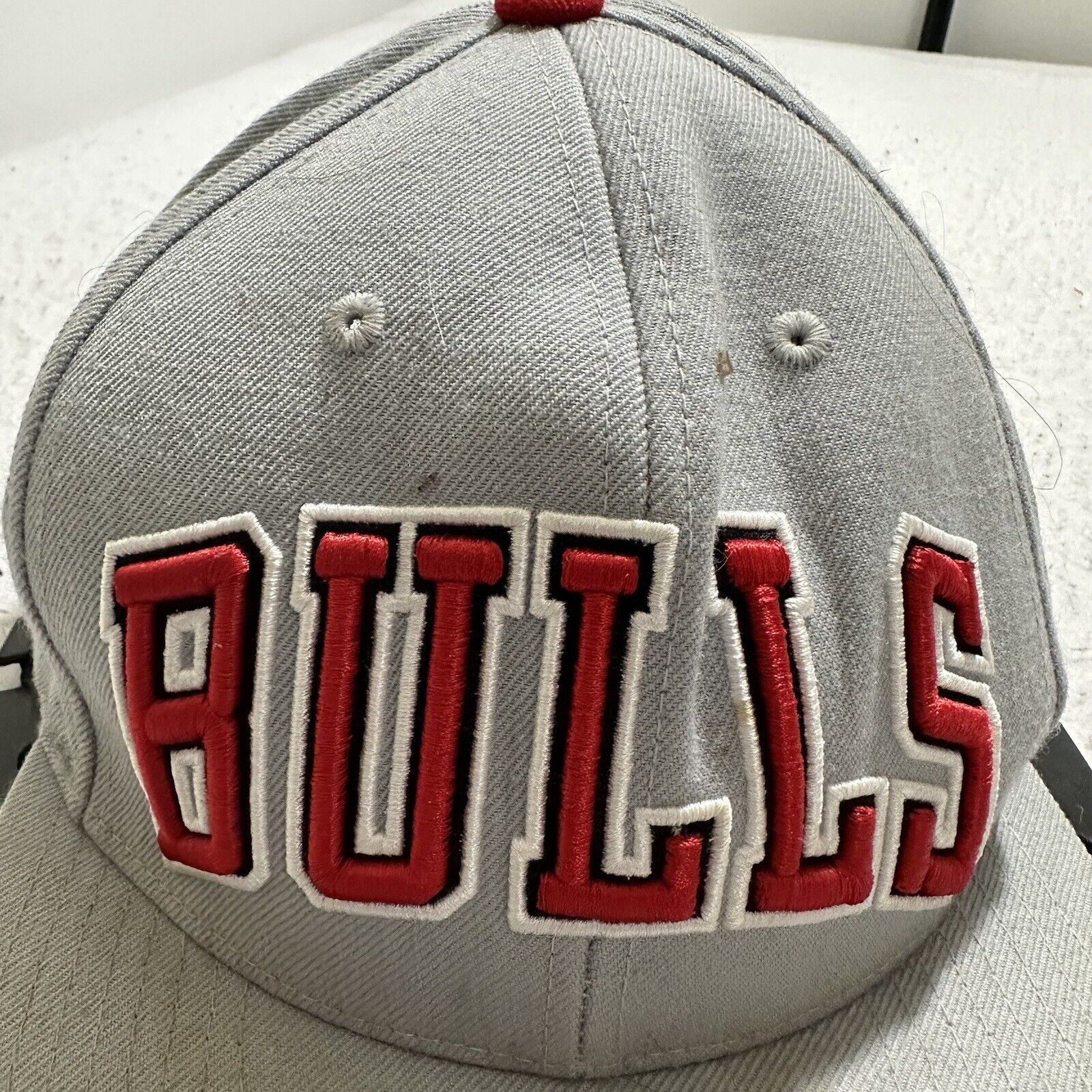 Mitchell & Ness Mitchell & Ness Chicago Bulls Hat Baseball Cap Gray Red Wool Size ONE SIZE - 3 Thumbnail