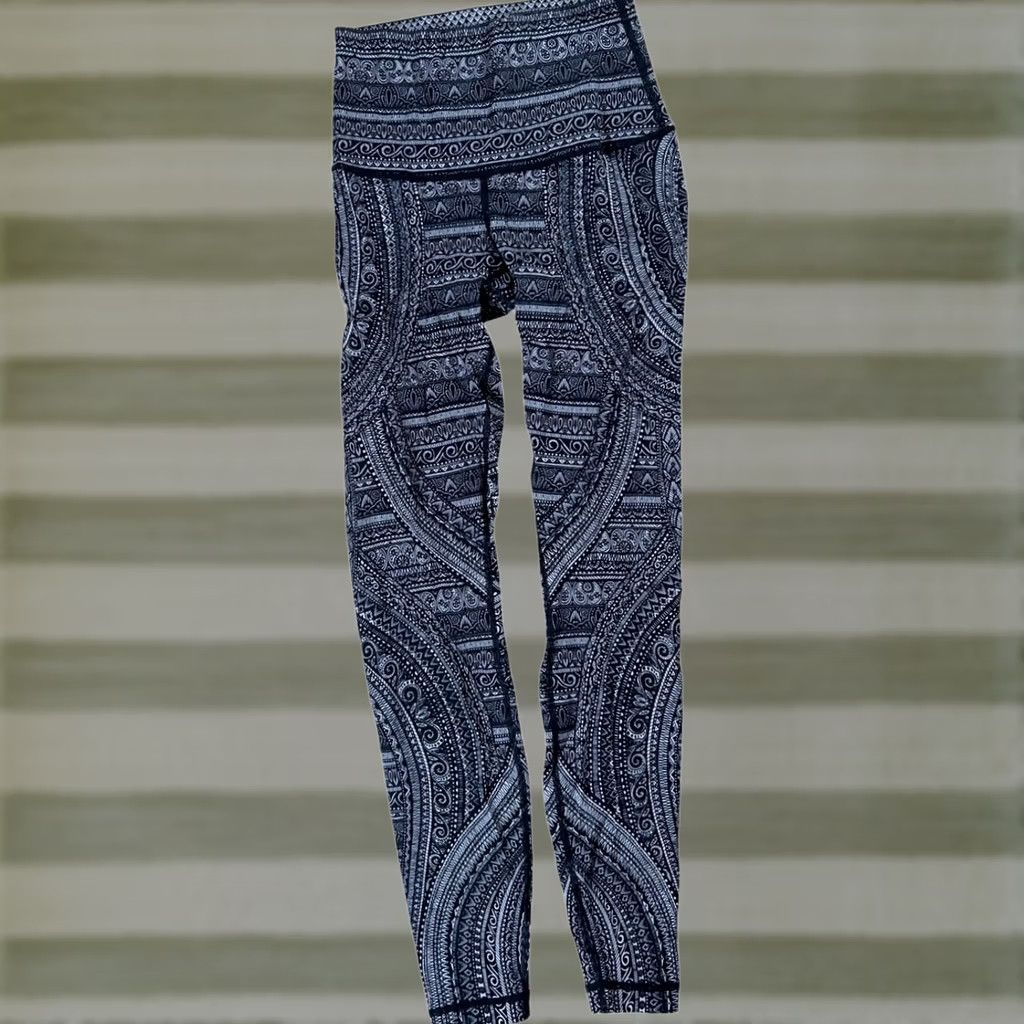 Lululemon Lululemon Wunder Under High Rise Nulux Entwined Leggings Size 6 Women Black XS? Size 28" / US 6 / IT 42 - 1 Thumbnail