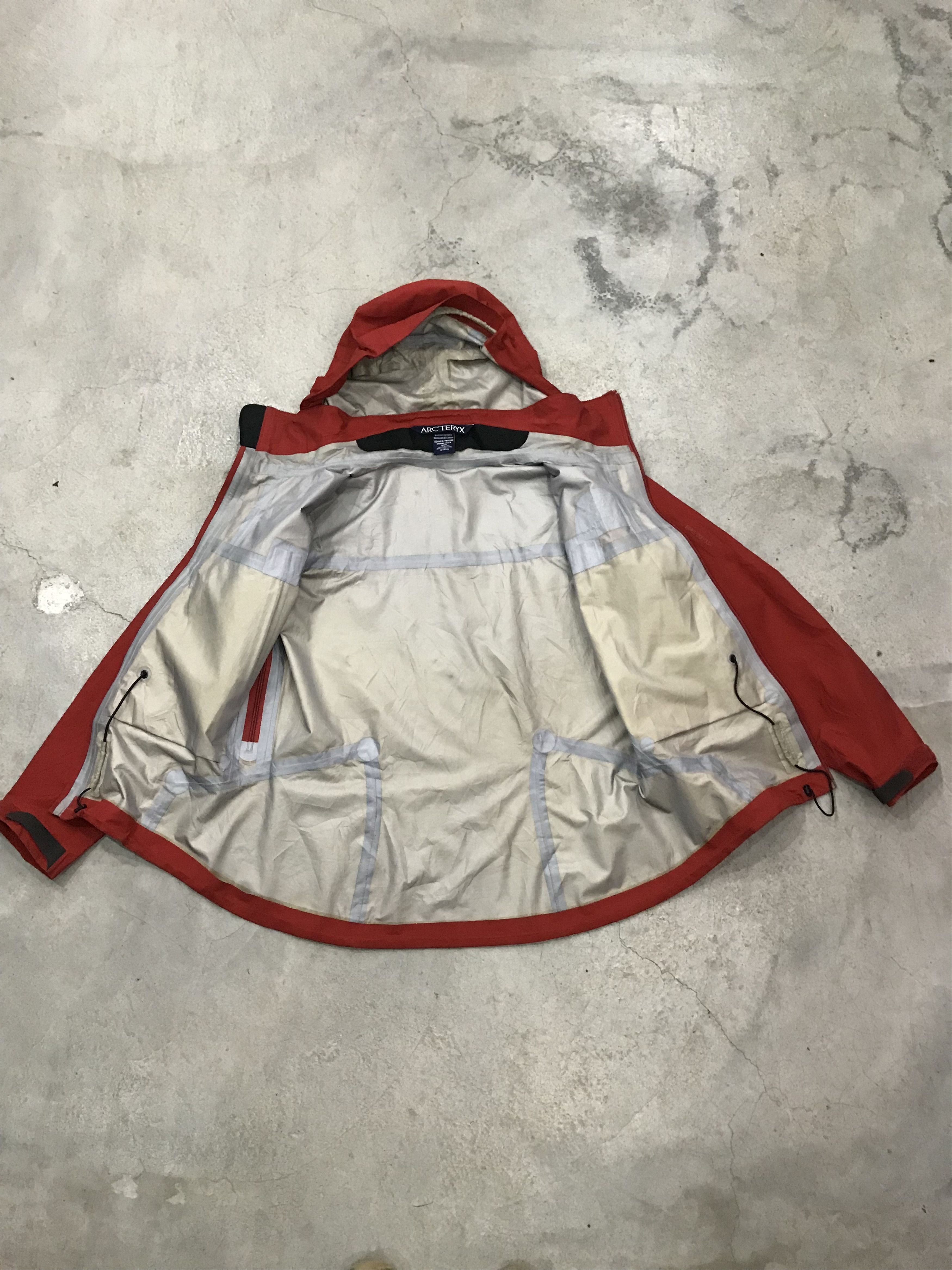 Arc'teryx ARC’TERYX GORE-TEX XCR JACKET Size M / US 6-8 / IT 42-44 - 12 Thumbnail
