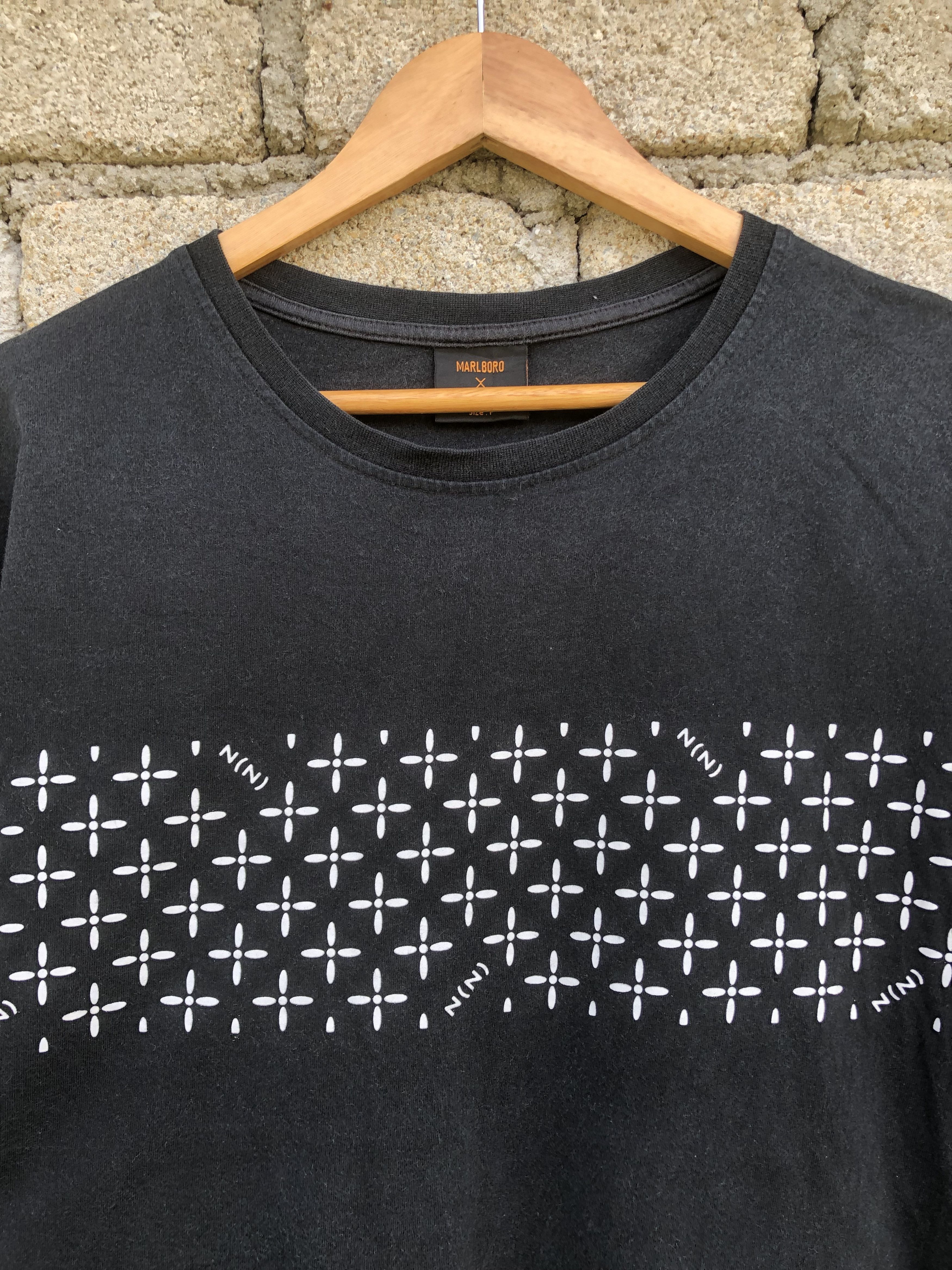 Number (N)ine Number (N)ine Marlboro N(N) Cross Plus Logo Tee Size US L / EU 52-54 / 3 - 2 Thumbnail