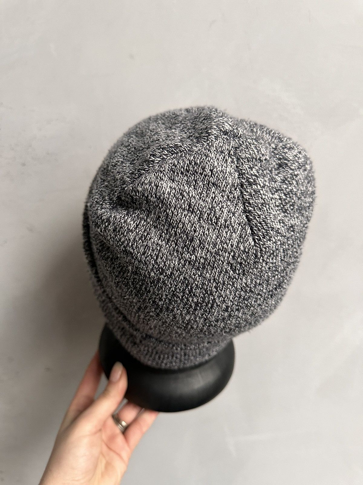 Carhartt Wow 😻 White Beanie Carhartt Y2K Streetwear Outdoor Arcteryx Size ONE SIZE - 5 Thumbnail