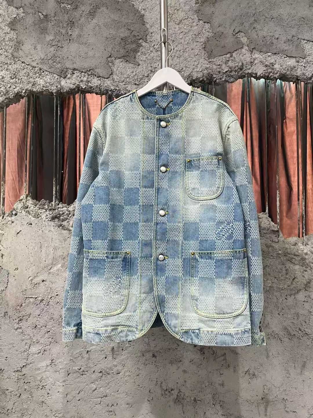 Louis Vuitton louis vuitton checkered denim jacket Size US L / EU 52-54 / 3 - 1 Thumbnail