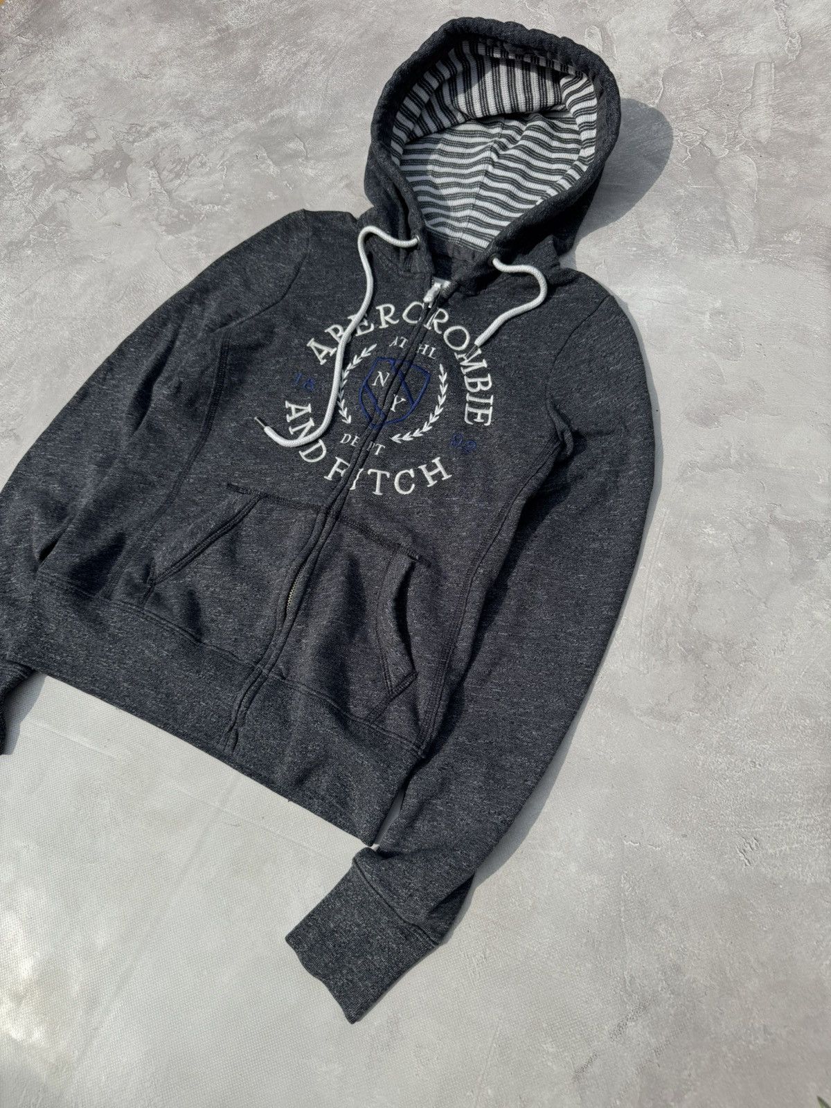 Abercrombie & Fitch Vintage Abercrombie Fitch Y2k Zip Hoodie Size S / US 4 / IT 40 - 2 Thumbnail