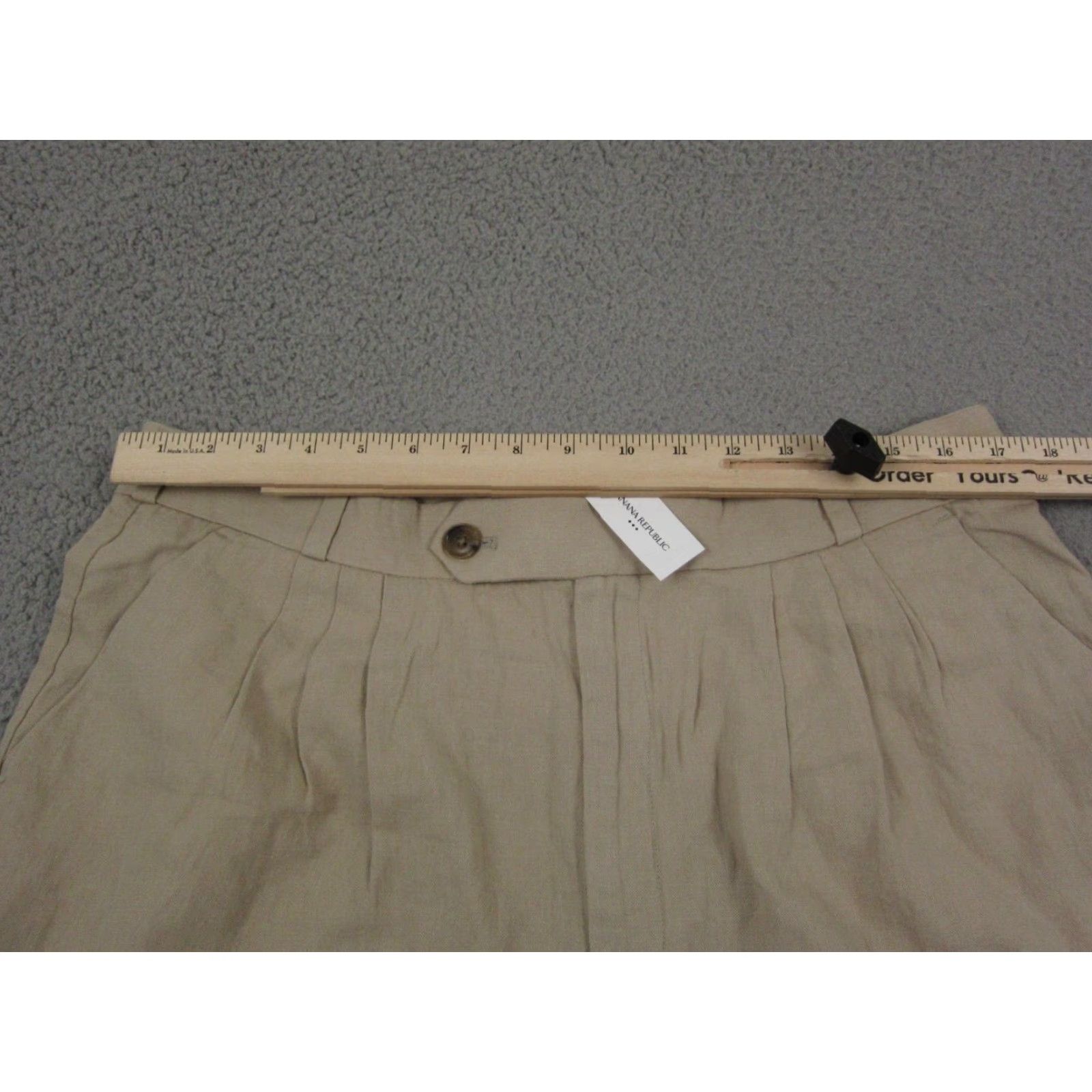 Banana Republic VINTAGE Banana Republic Shorts Womens 16 Beige Linen High Rise Pleated Khaki Chino Casual Summer Girls Womens Size 38" / US 16 / IT 52 - 4 Thumbnail