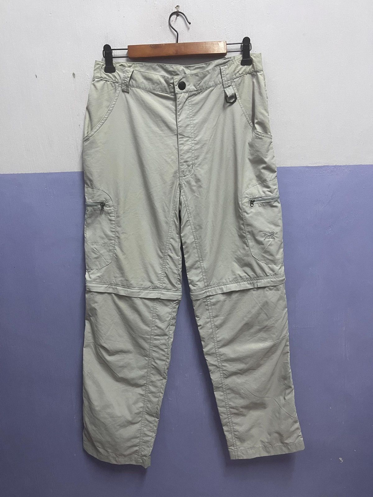 Arc'teryx Arcteryx Outdoor Cargo Pants 2 in 1 Size US 33 - 8 Thumbnail