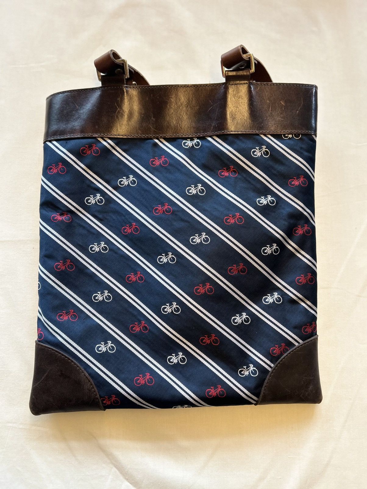 Vintage Leather and brocade bicycle tote Size ONE SIZE - 1 Thumbnail