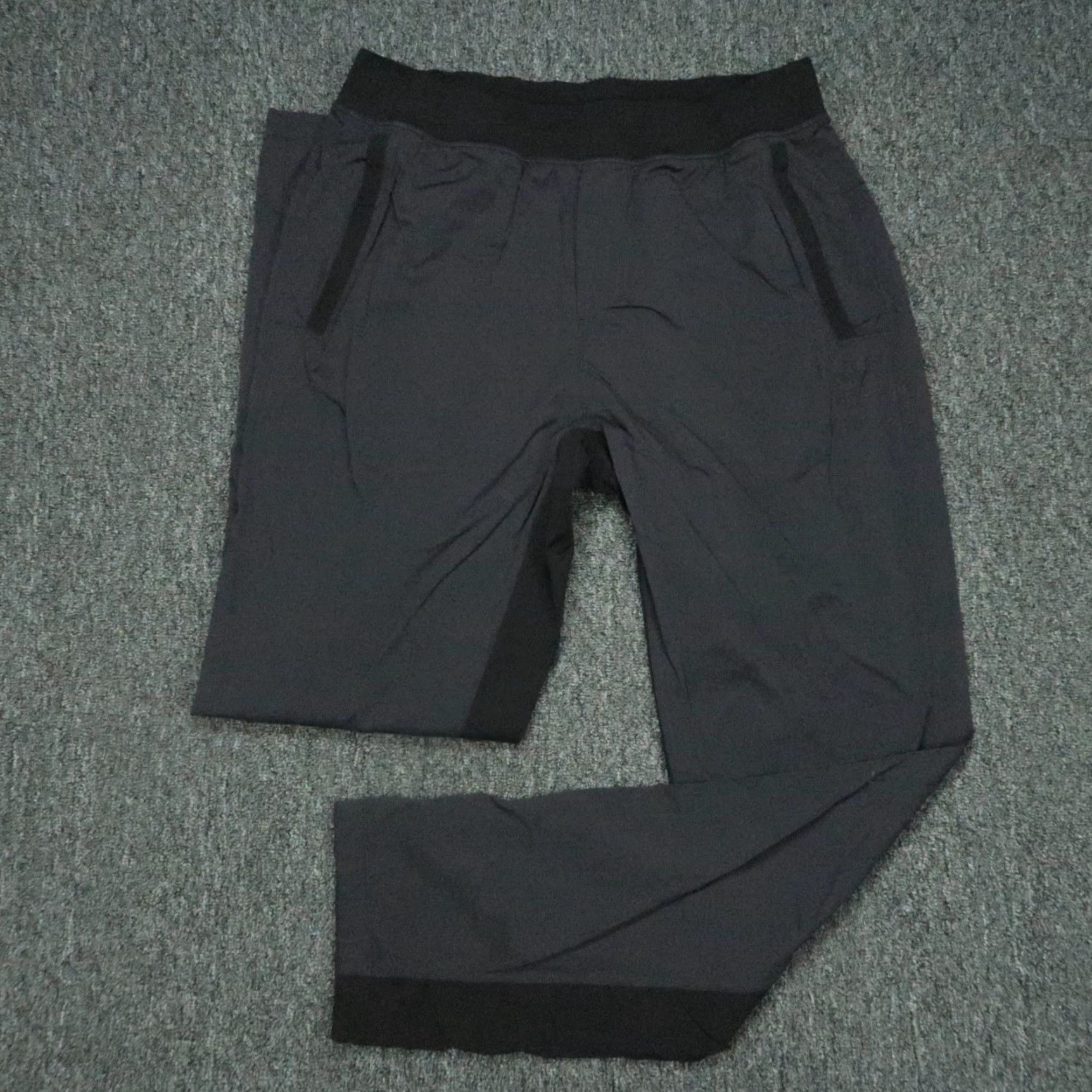 Lululemon Lululemon Pants Men L Black Gray Lightweight Athleisure Track Pants Athletic Size US 33 - 2 Thumbnail