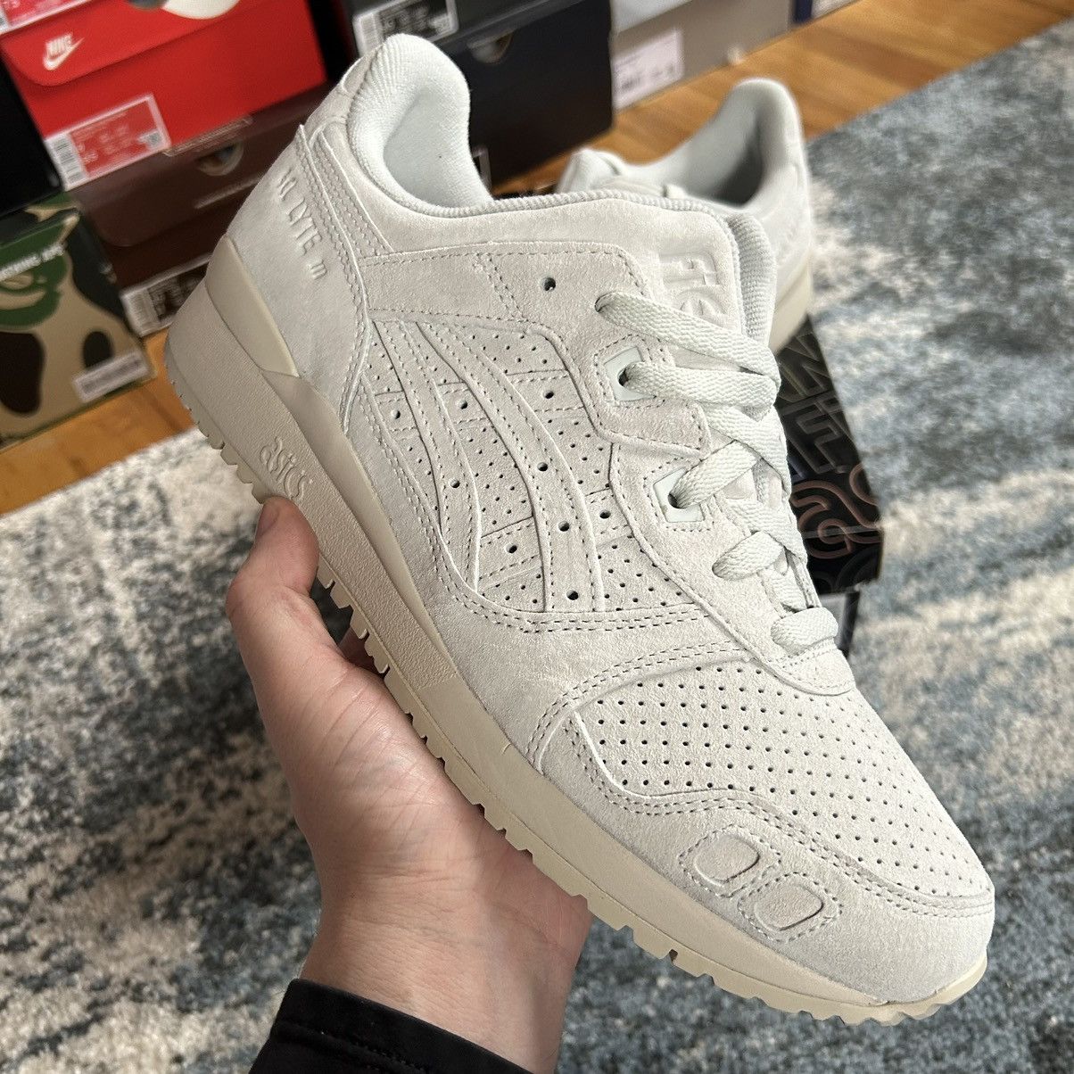 Asics × Kith × Ronnie Fieg 1201A224-402 FW20 KXTH GEL LYTE iii “THE PALETTE” CHALK Size US 10 / EU 43 - 7 Thumbnail