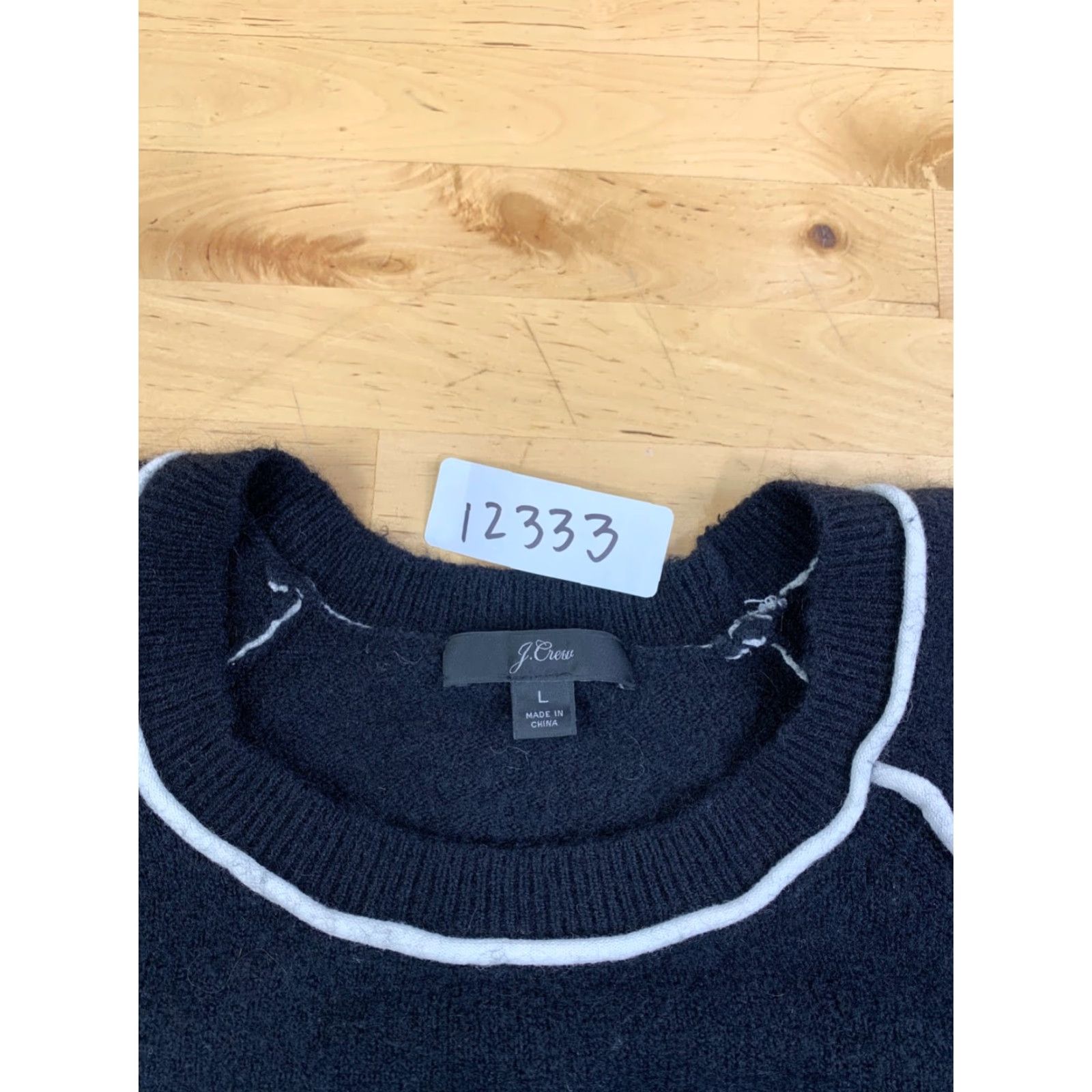 J.Crew J Crew Tipped Raglan Sleeve Sweater Womens L Black Wool Blend 12333 Size L / US 10 / IT 46 - 2 Thumbnail