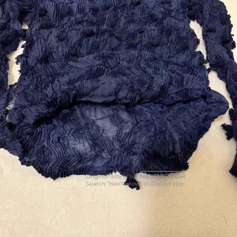 Issey Miyake Issey Miyake Ruffle Blue Pom Pom Turtleneck Long Sleeve Size M / US 6-8 / IT 42-44 - 4 Thumbnail
